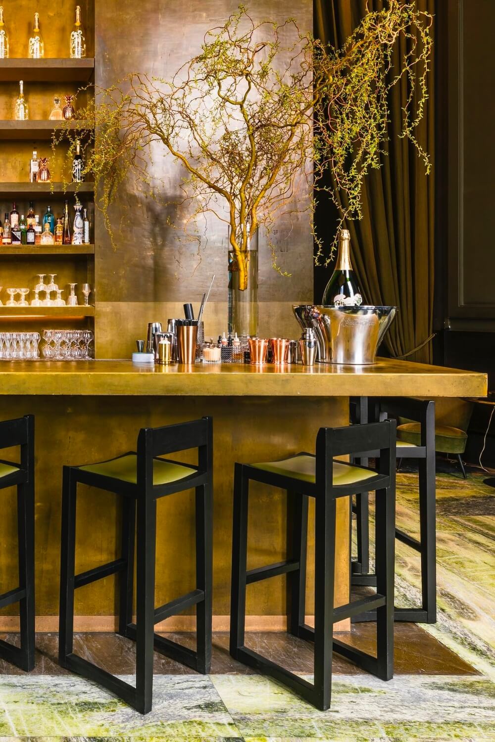 Monsieur Bleu Paris Restaurant Bar