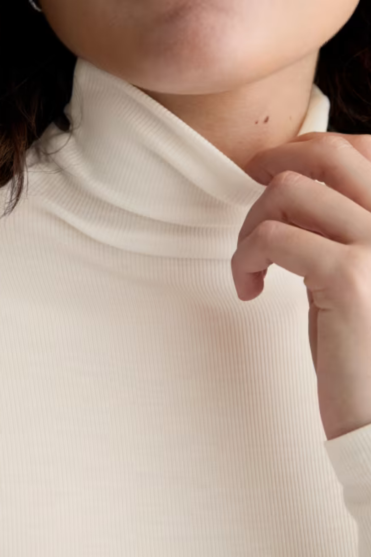AG Denim Chels Turtleneck - Powder
