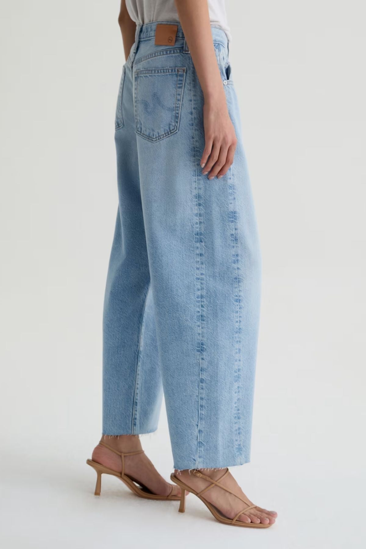 AG Denim Hattie Crop - Gesture