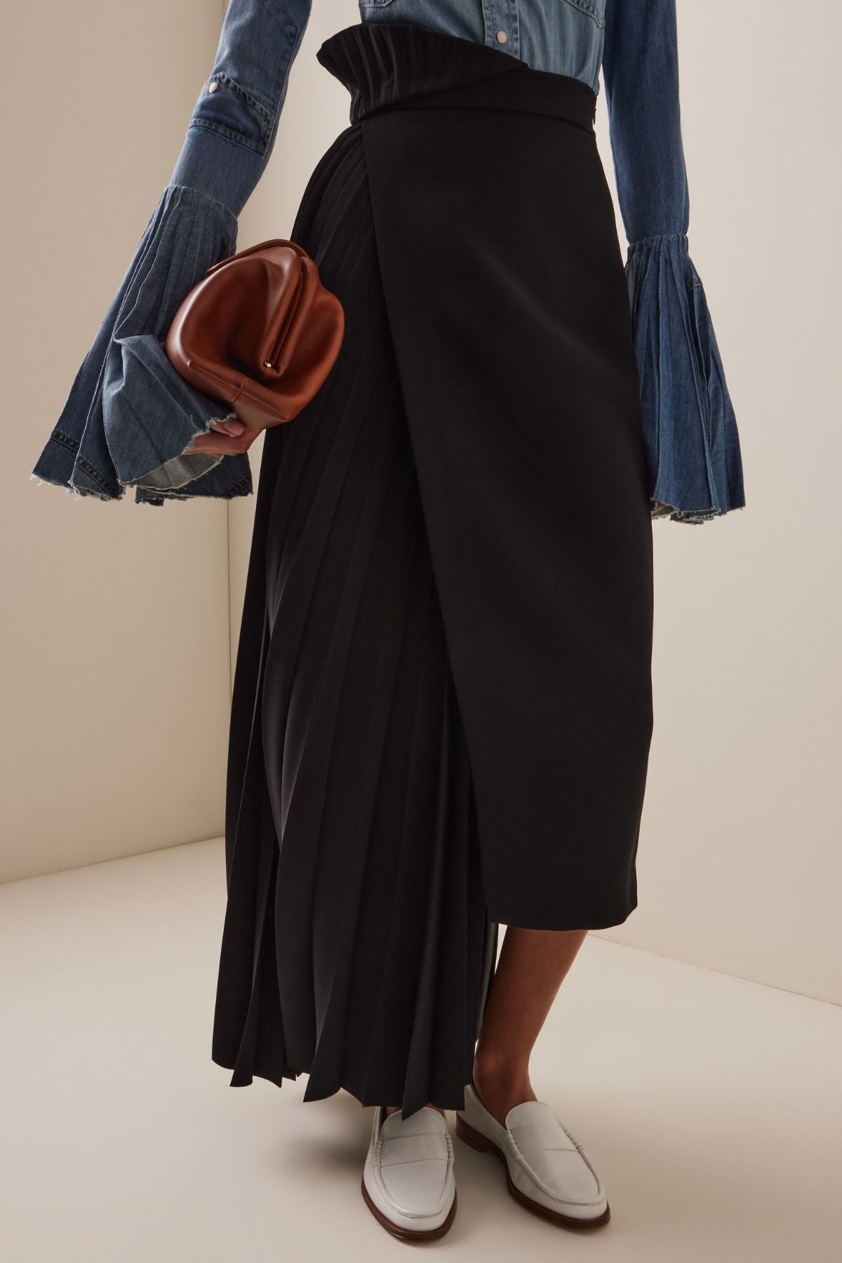 A.W.A.K.E Mode Skirt with Pleated Insert - Black