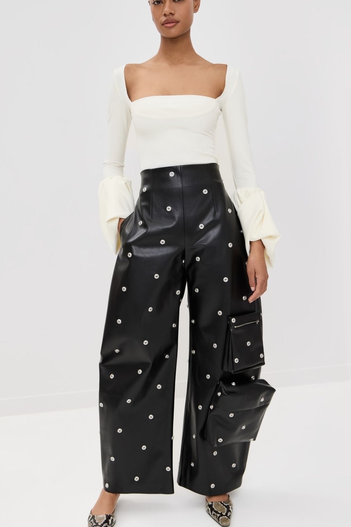 A.W.A.K.E Mode Square Neck Top Puff Cuffs - Ivory