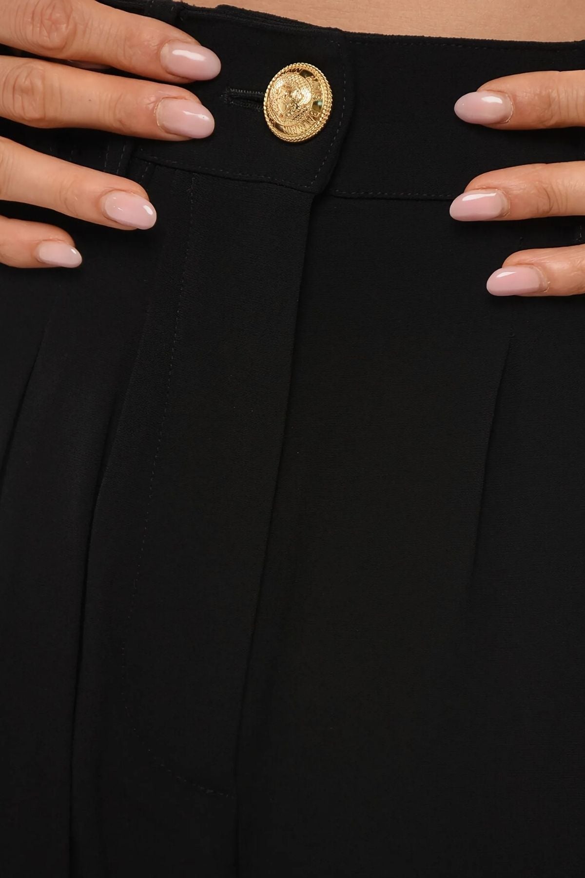 Balmain Crepe Shorts - Black