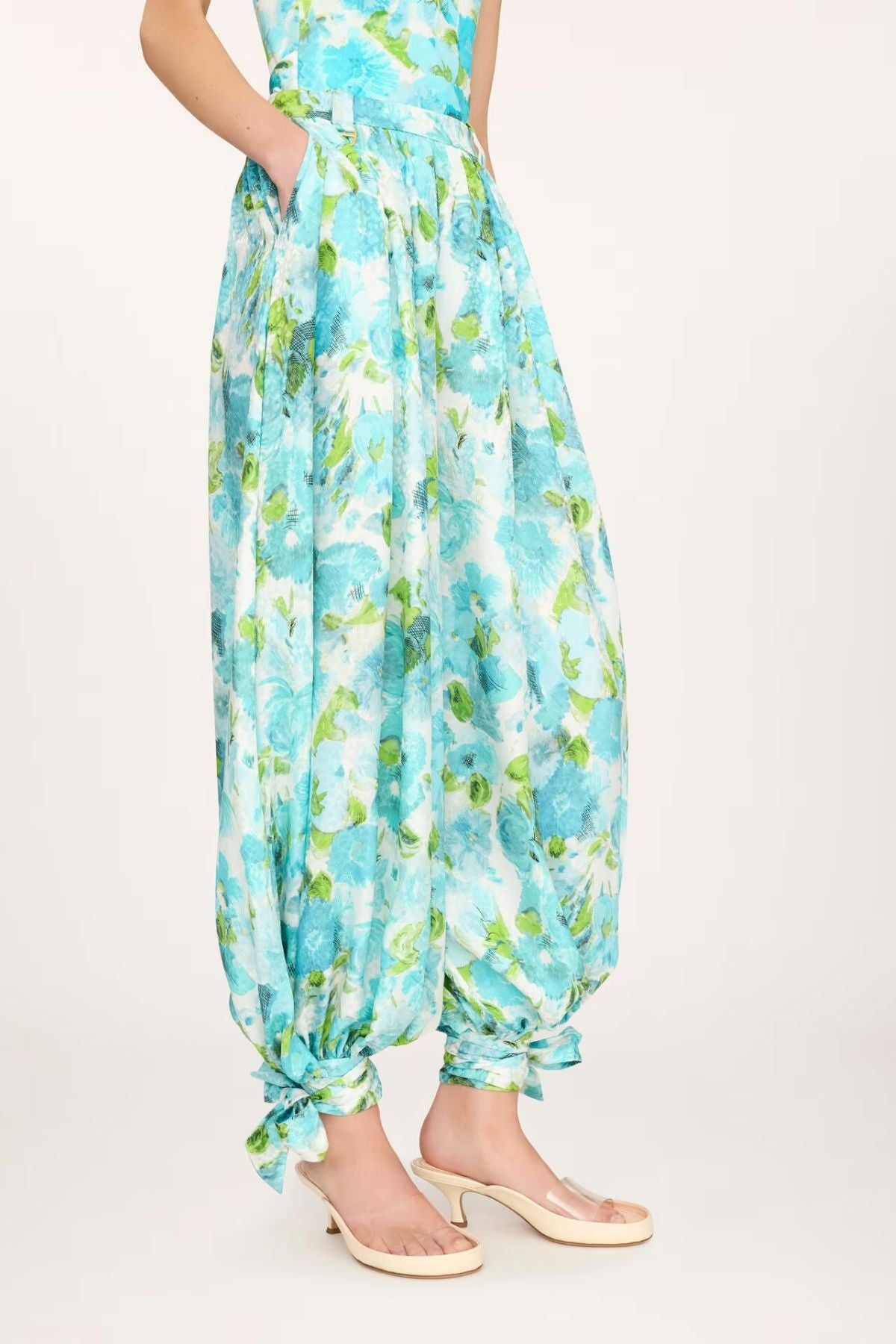Chloé Aqua Flowers Balloon Pants - White Blue