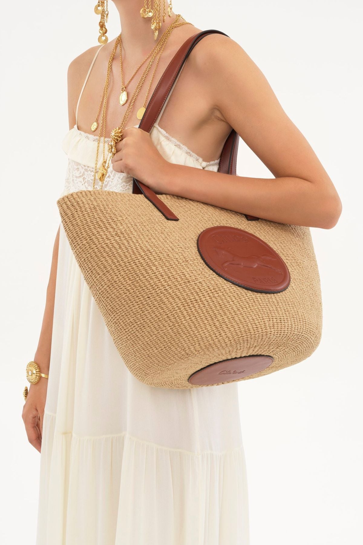 Chloé Horse Medal Basket Bag - Sepia Brown