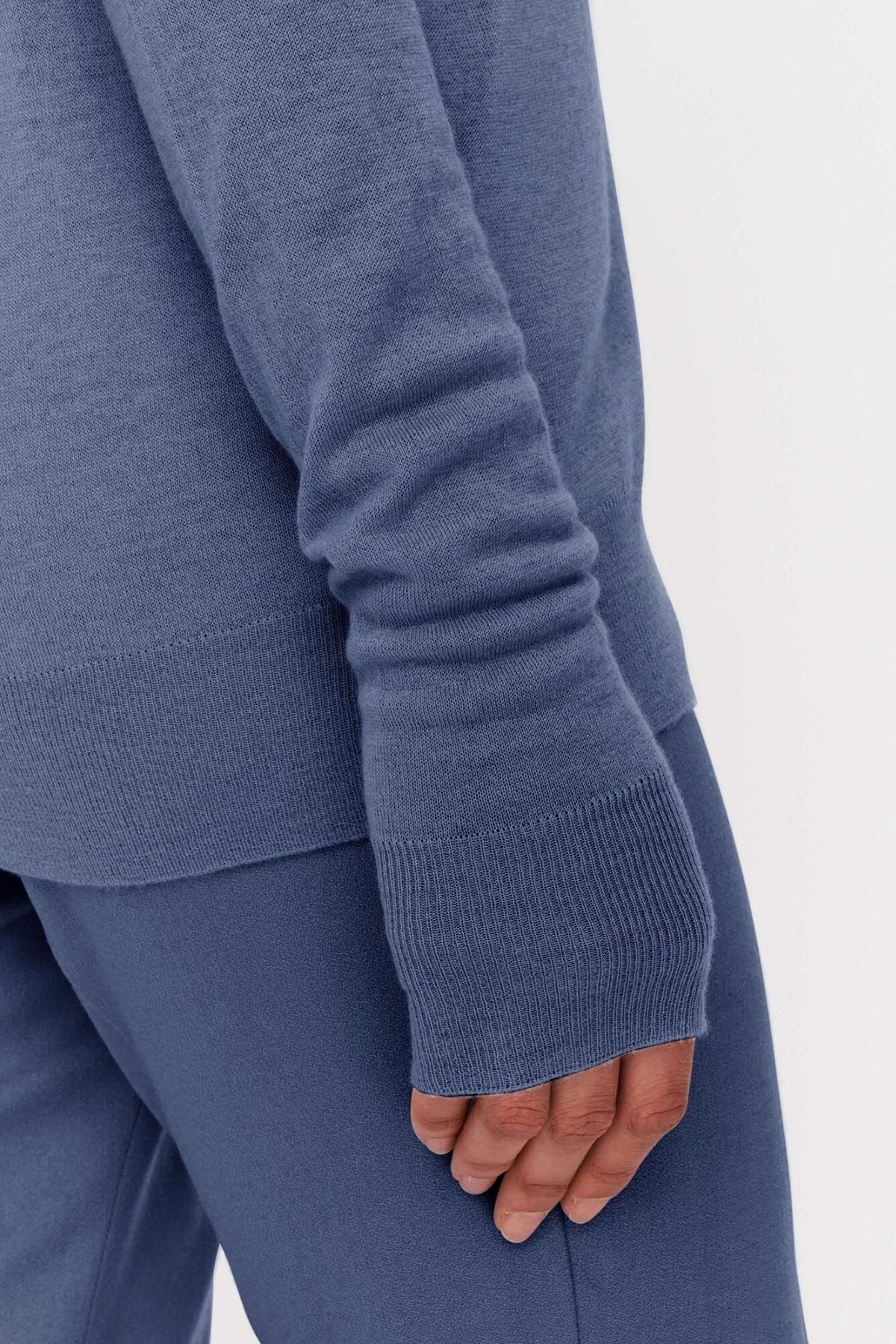 Joseph Cashair V-Neck Jumper - Harbour