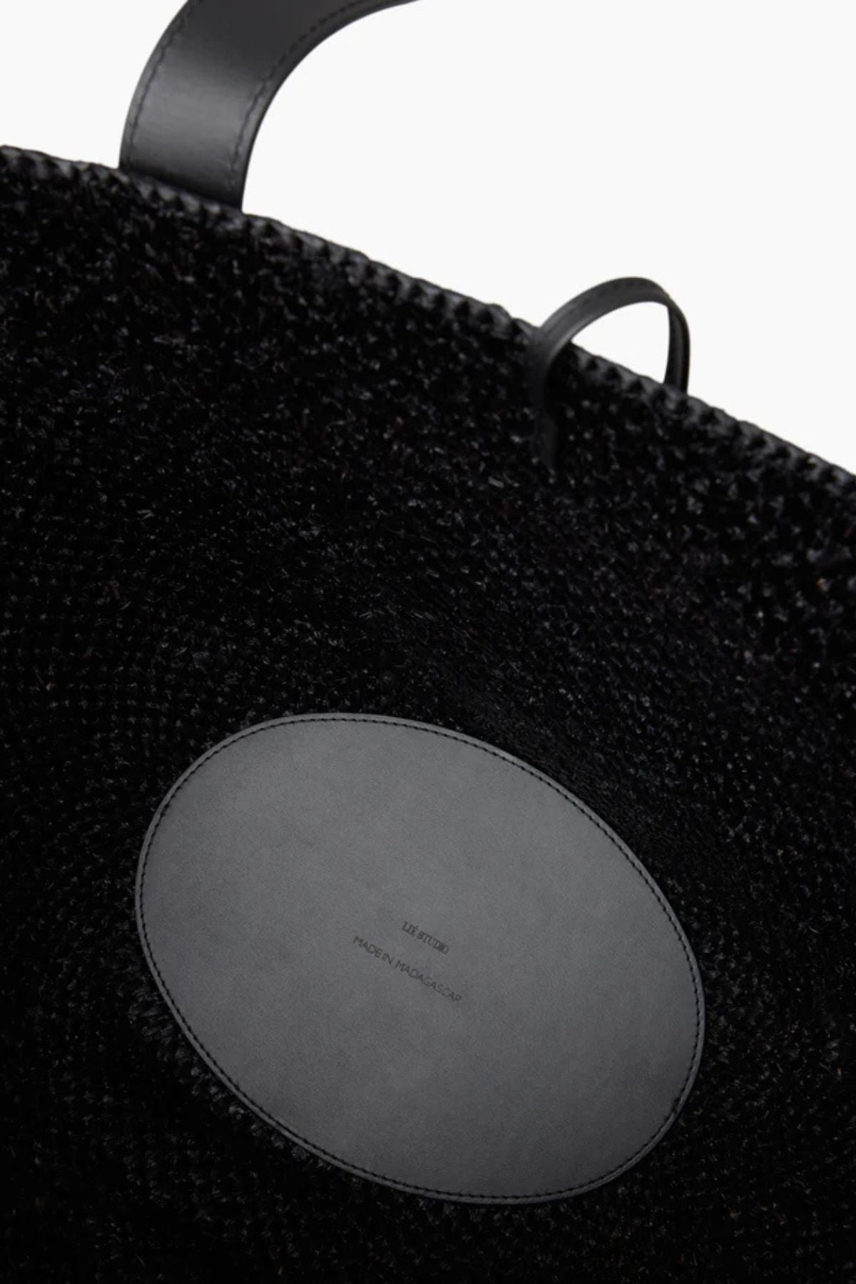LIÉ STUDIO The Bianca Bag - Black Raffia