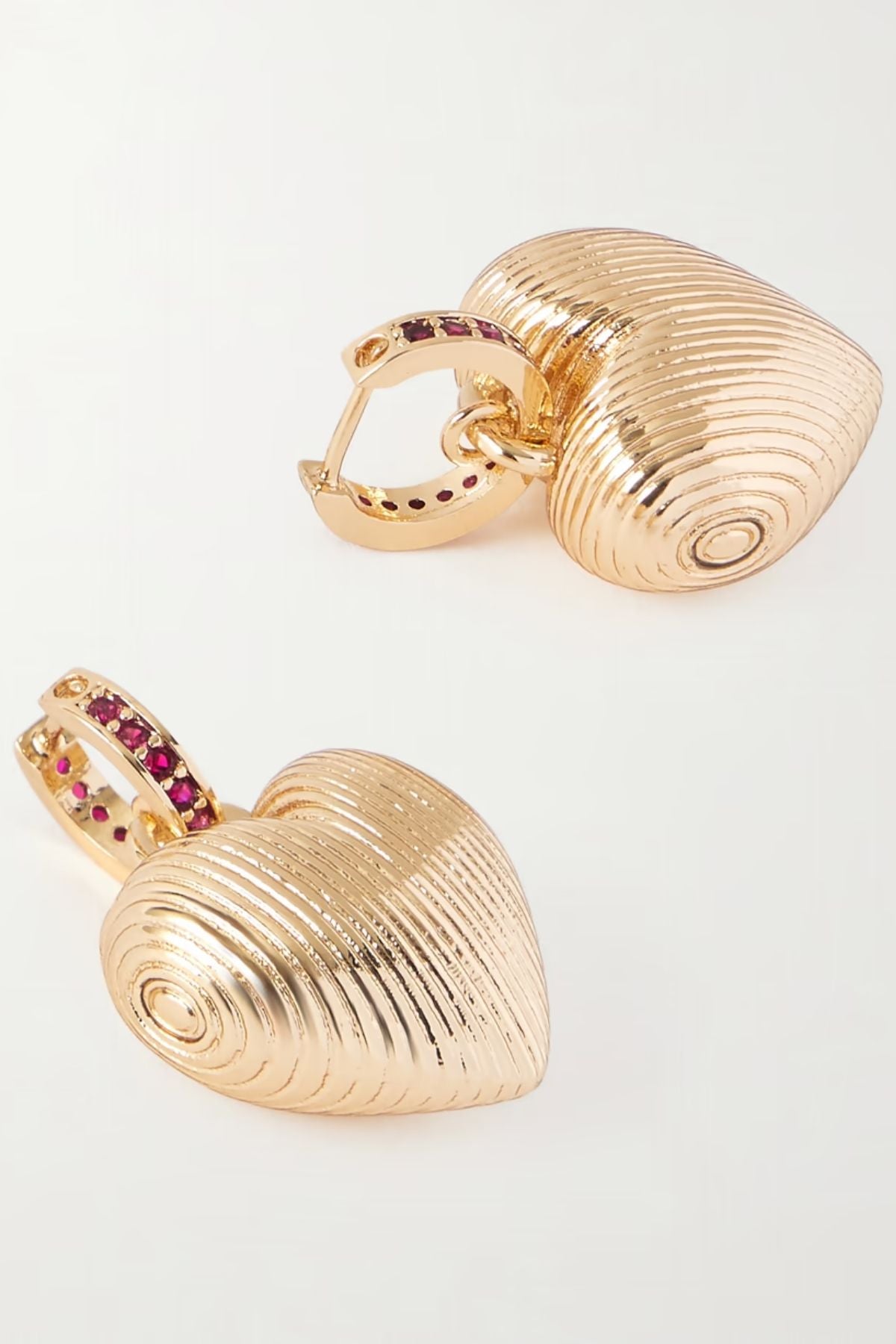 Roxanne Assoulin The Textured Heart Earrings - Gold
