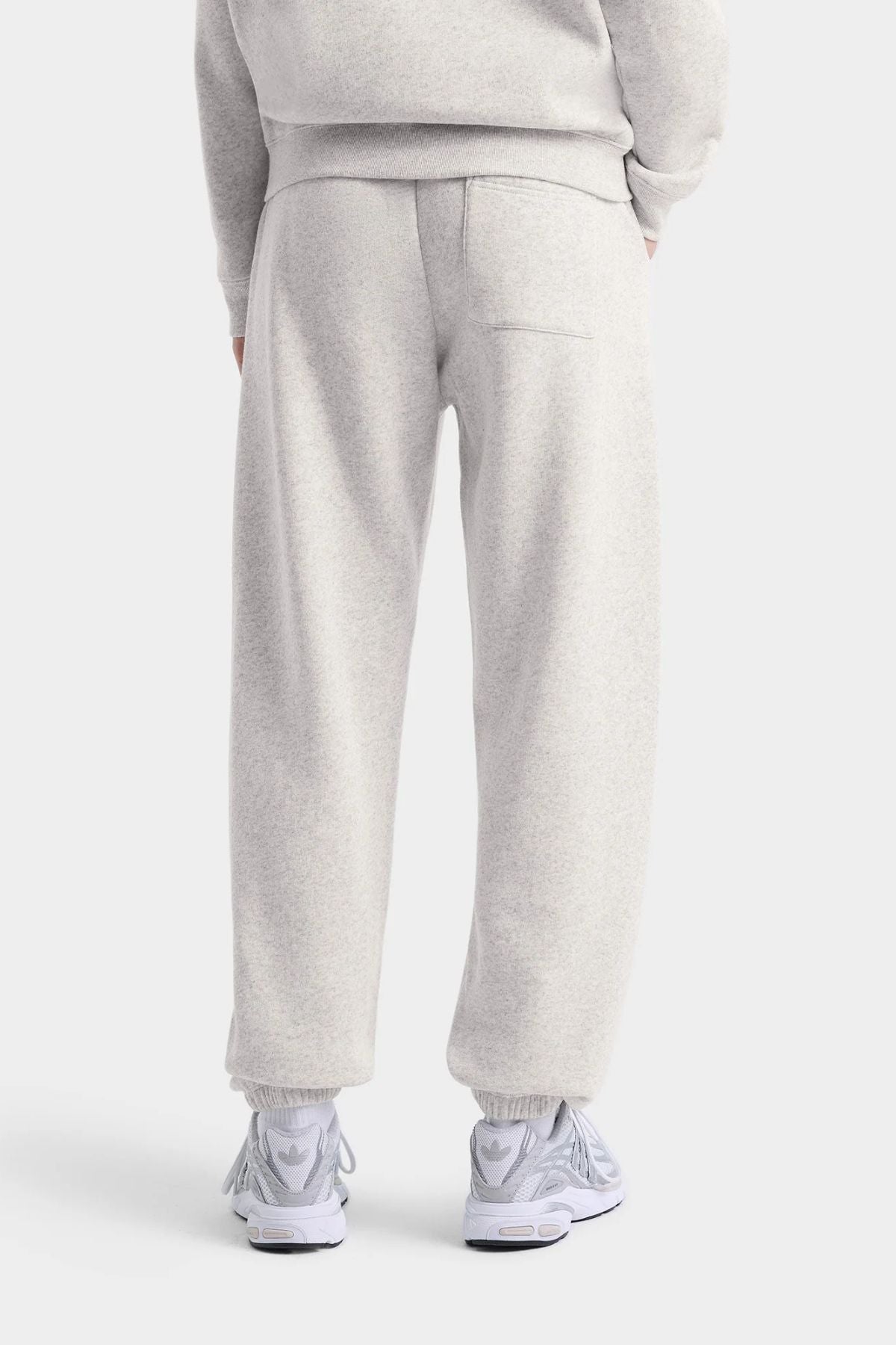 Sporty & Rich Beverly Script Soft Sweatpant - Heather Grey