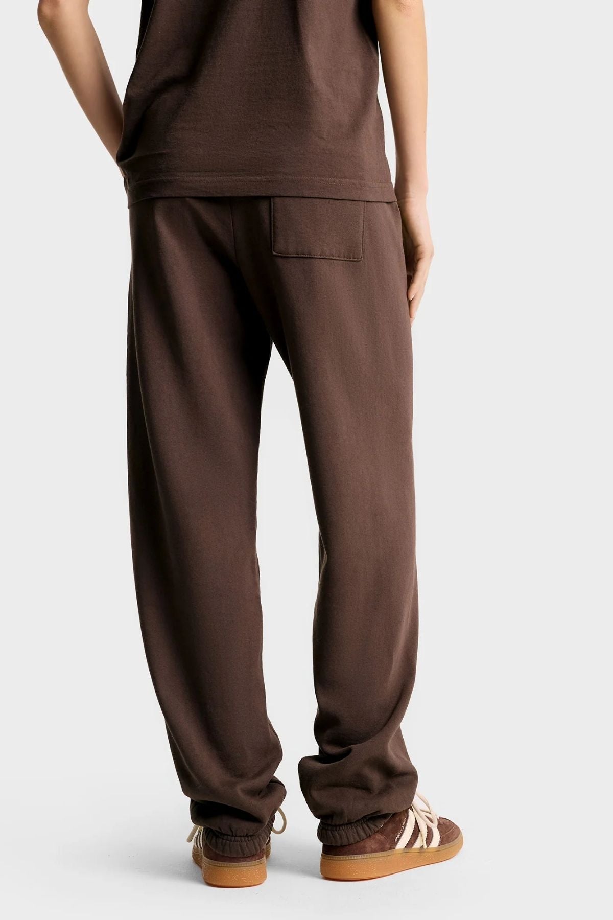 Sporty & Rich Bristol Crest 100th Sweatpant - Chocolate/ Cream