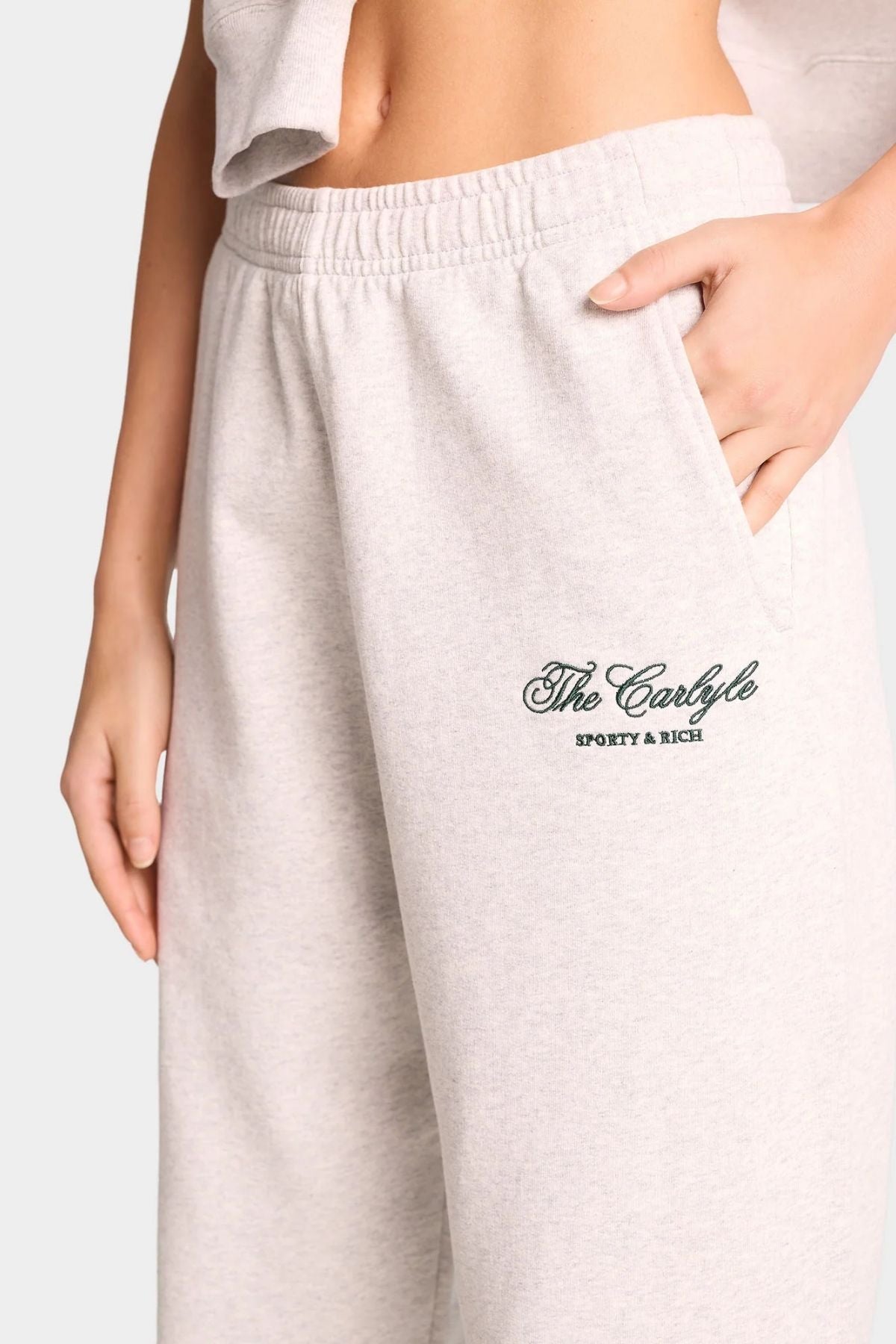 Sporty & Rich The Carlyle Script Sweatpant - Heather Grey/ Forest