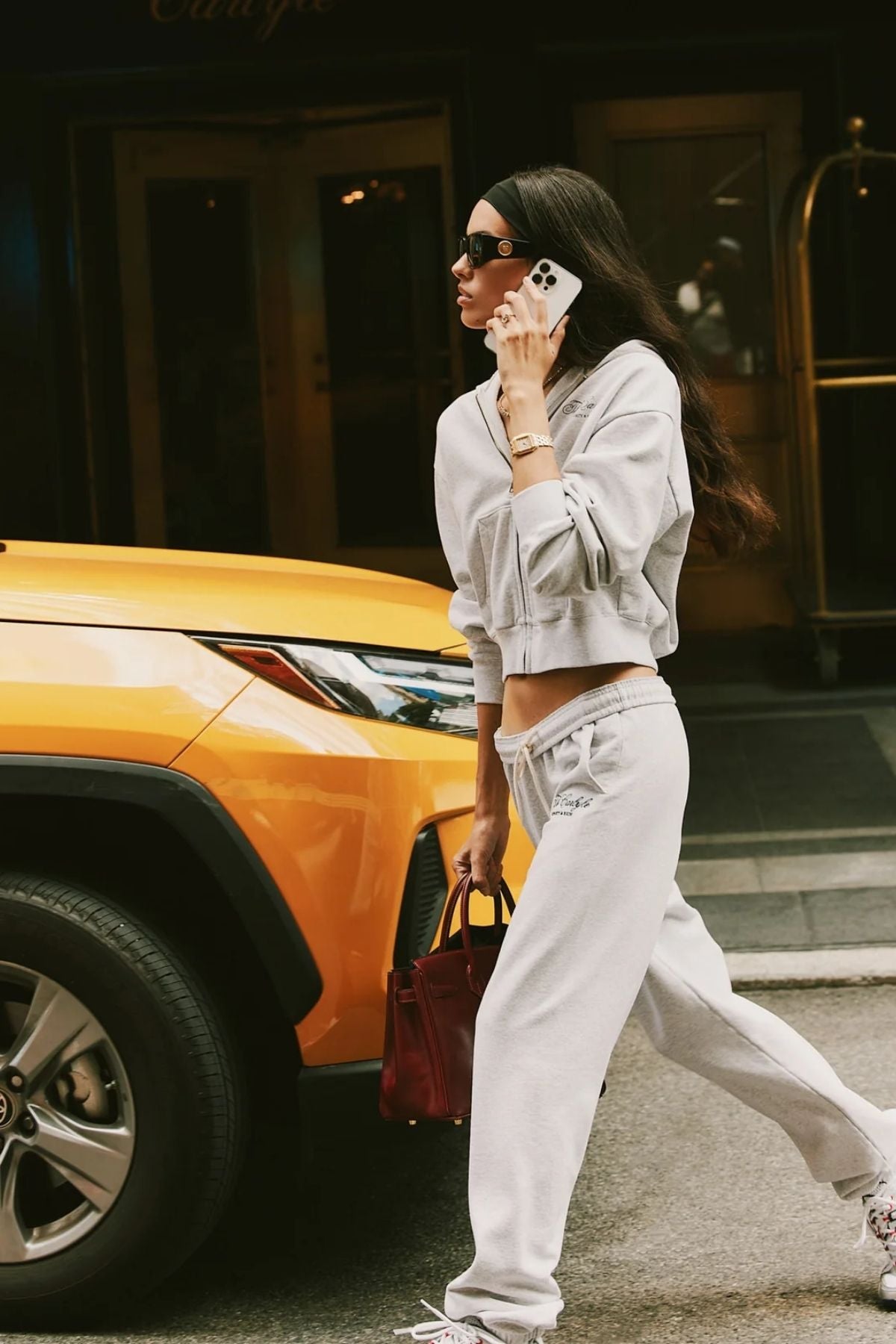 Sporty & Rich The Carlyle Script Sweatpant - Heather Grey/ Forest