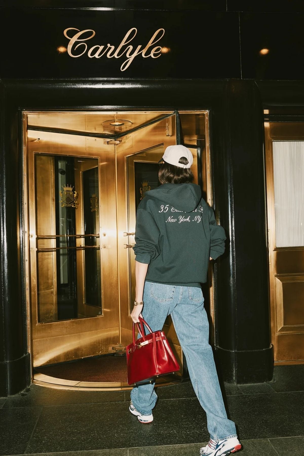 Sporty & Rich The Carlyle Souvenir Hoodie - Black/ White