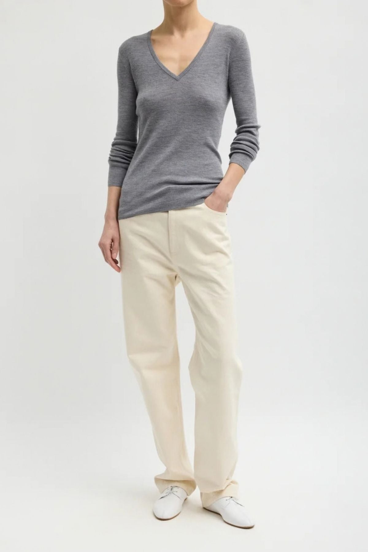 Tibi Feather Weight Ribbed V-Neck Pullover - Heather Grey