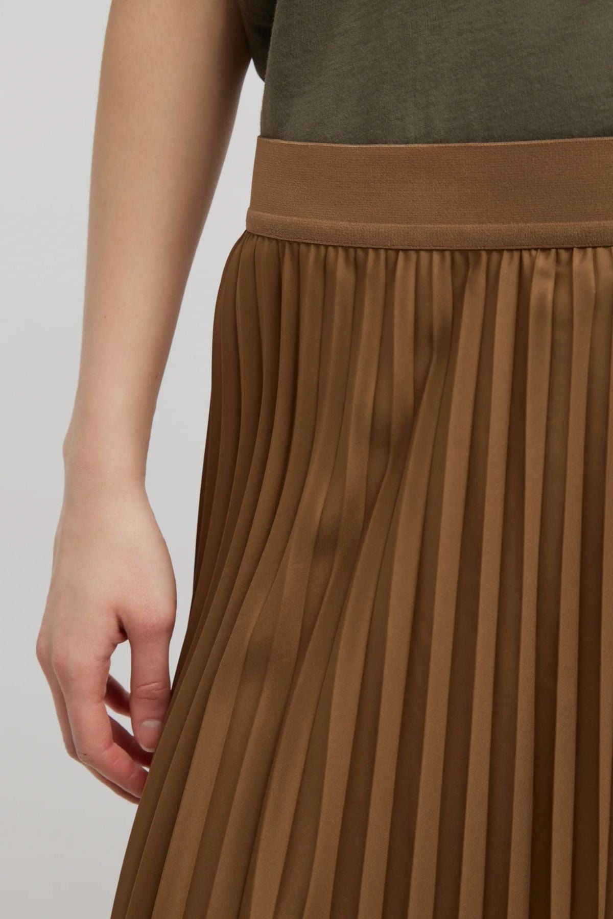 Tibi Nylon Pleating Sunray Pull on Skirt - Loden