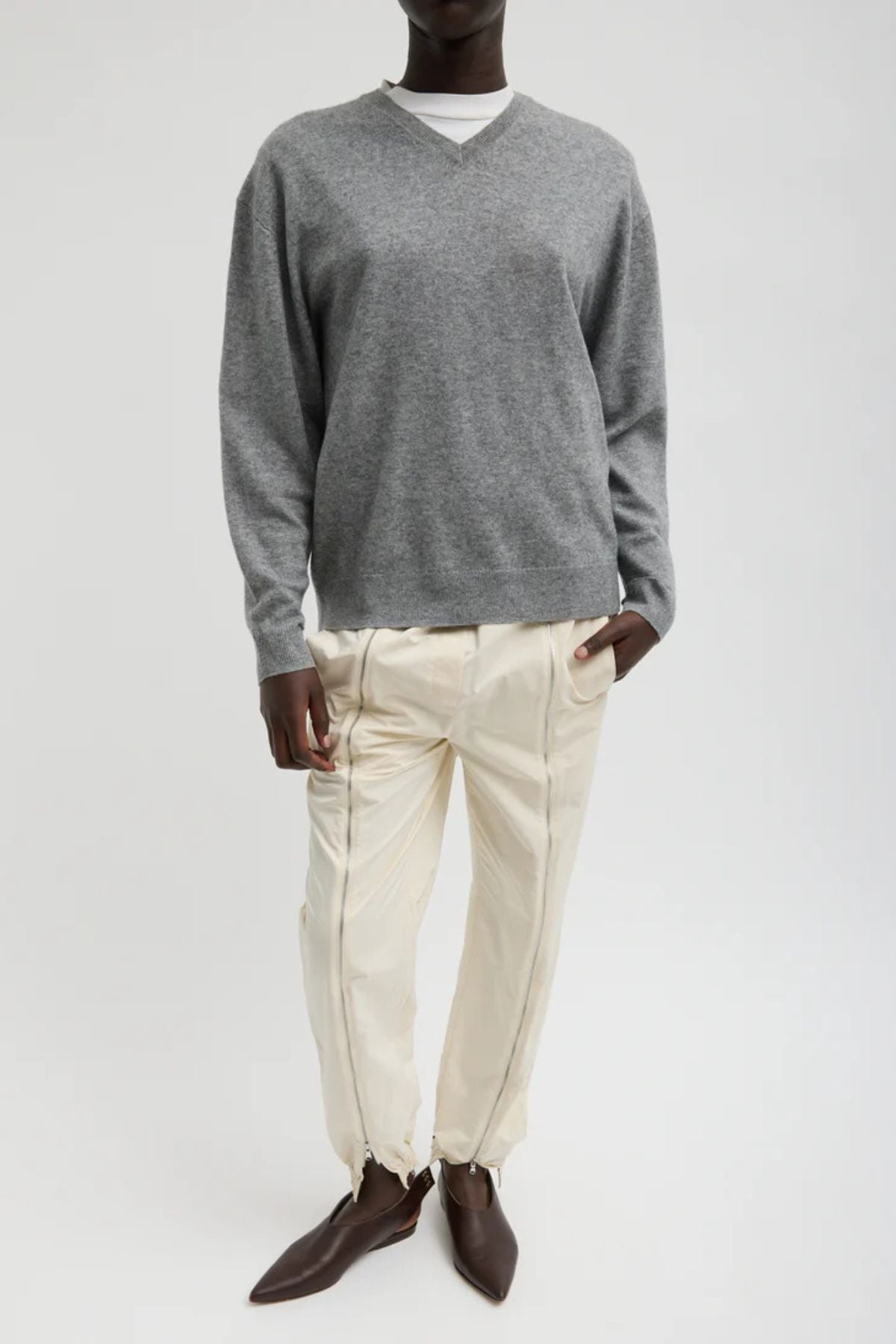 Tibi Washable Cashmere Easy V-Neck Sweater - Heather Grey