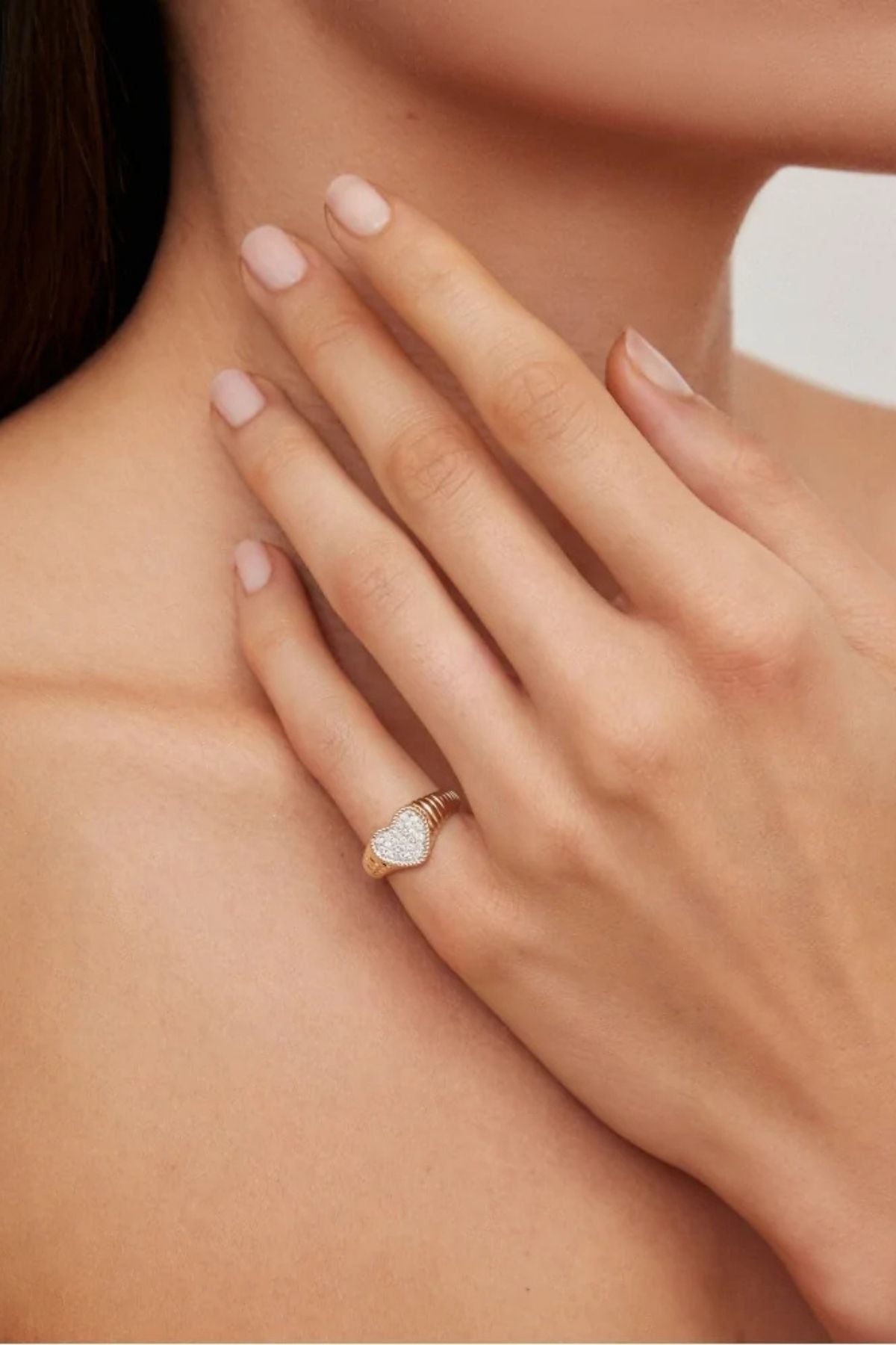 Yvonne Léon Baby Chevaliere Heart Diamant Ring - Yellow Gold