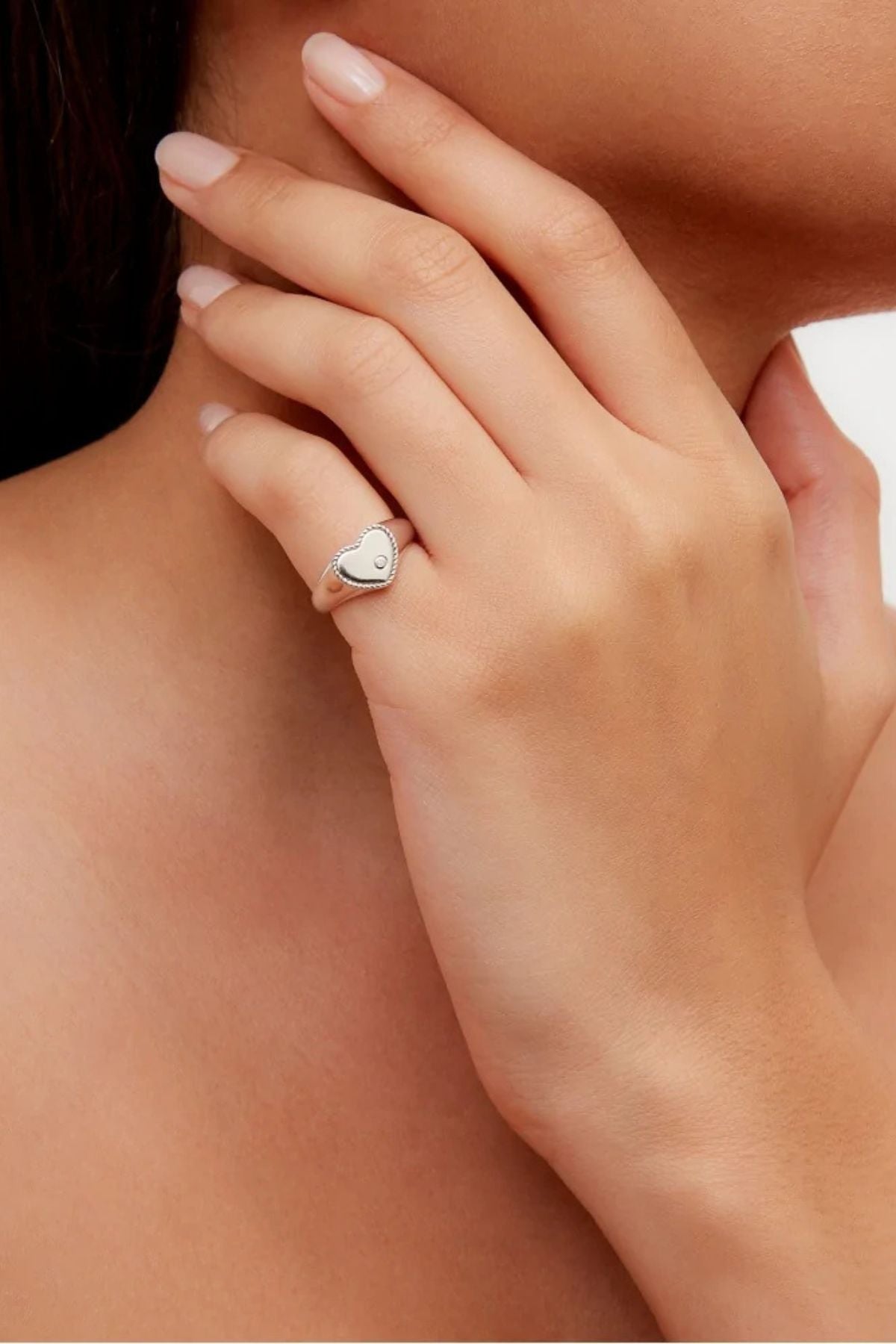 Yvonne Léon Baby Chevalière Heart Ring - White Gold