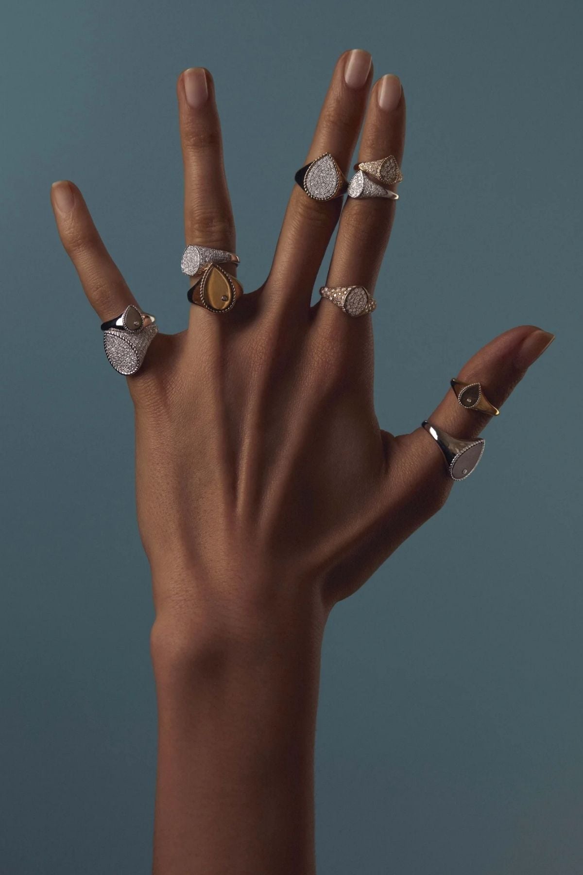 Yvonne Léon Baby Chevaliere Pear Ring - Yellow Gold