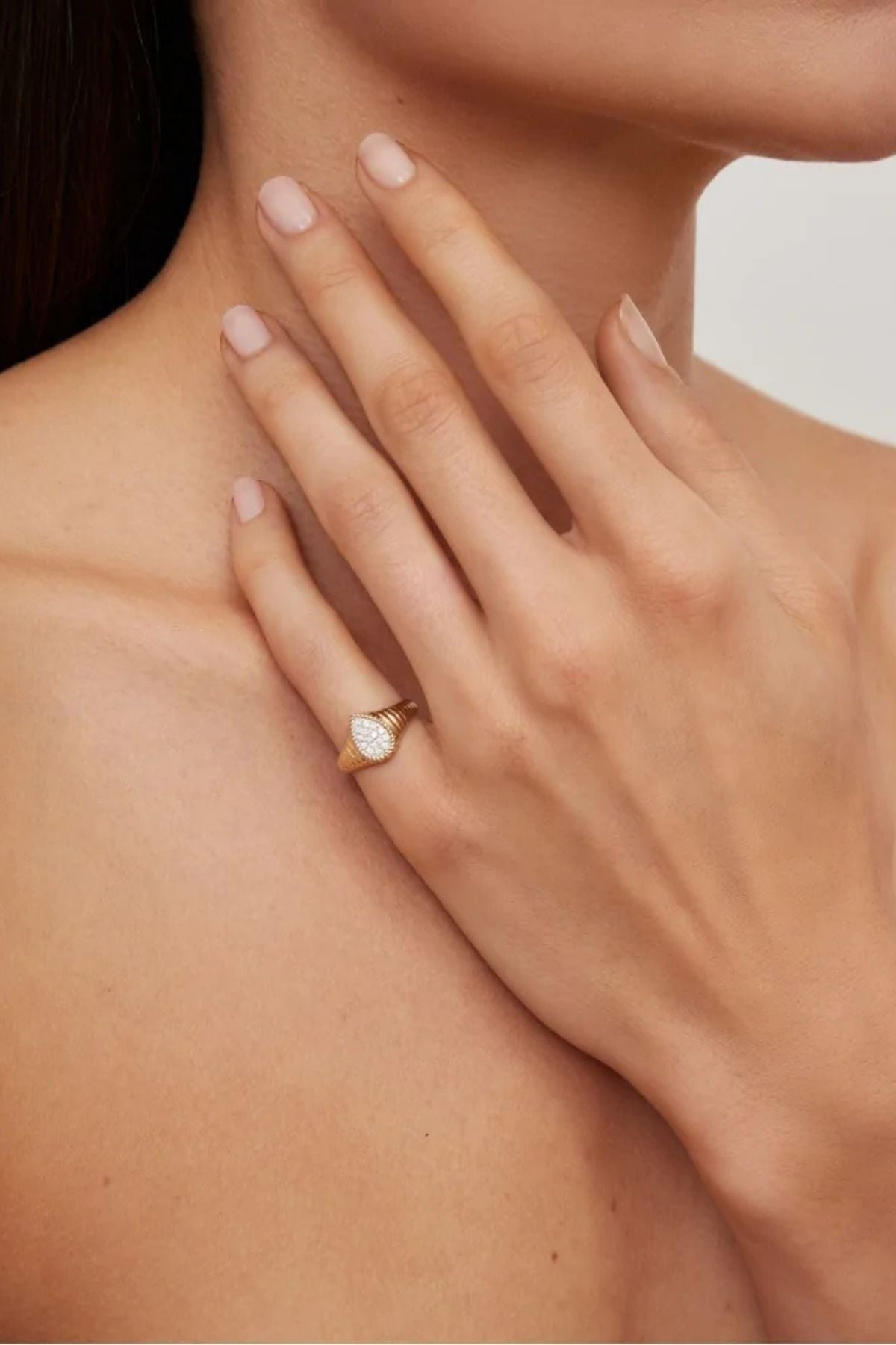 Yvonne Léon Baby Chevaliere Poire Berlingot Diamants - Yellow Gold
