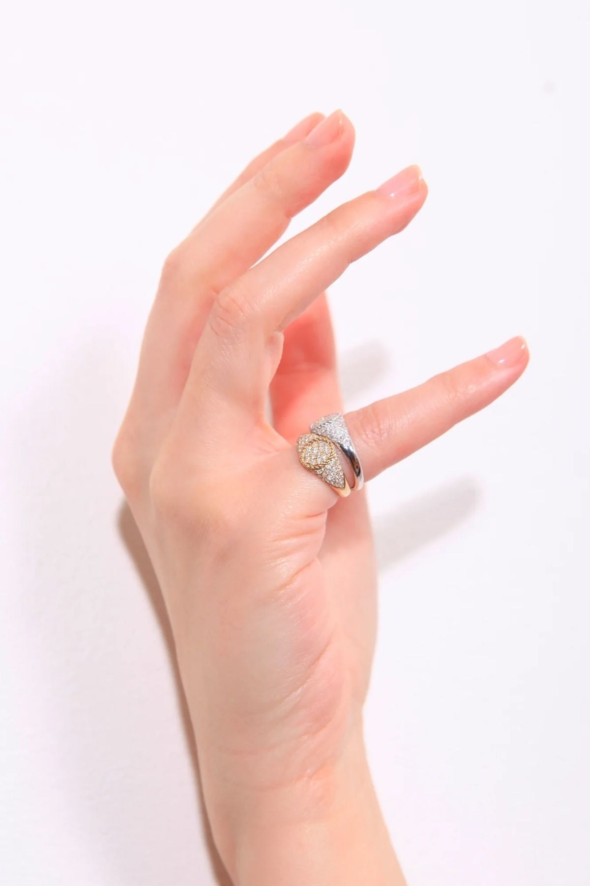 Yvonne Léon Baby Oval Chevalier Diamond Ring - White Gold