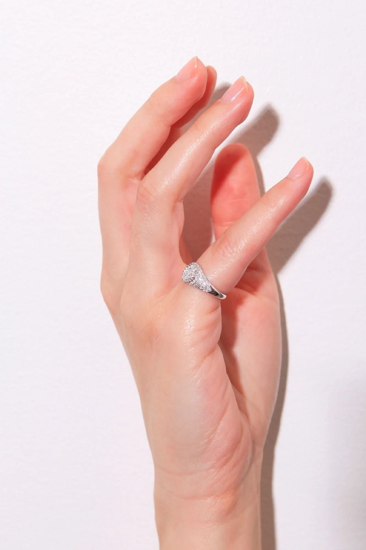 Yvonne Léon Baby Oval Chevalier Diamond Ring - White Gold