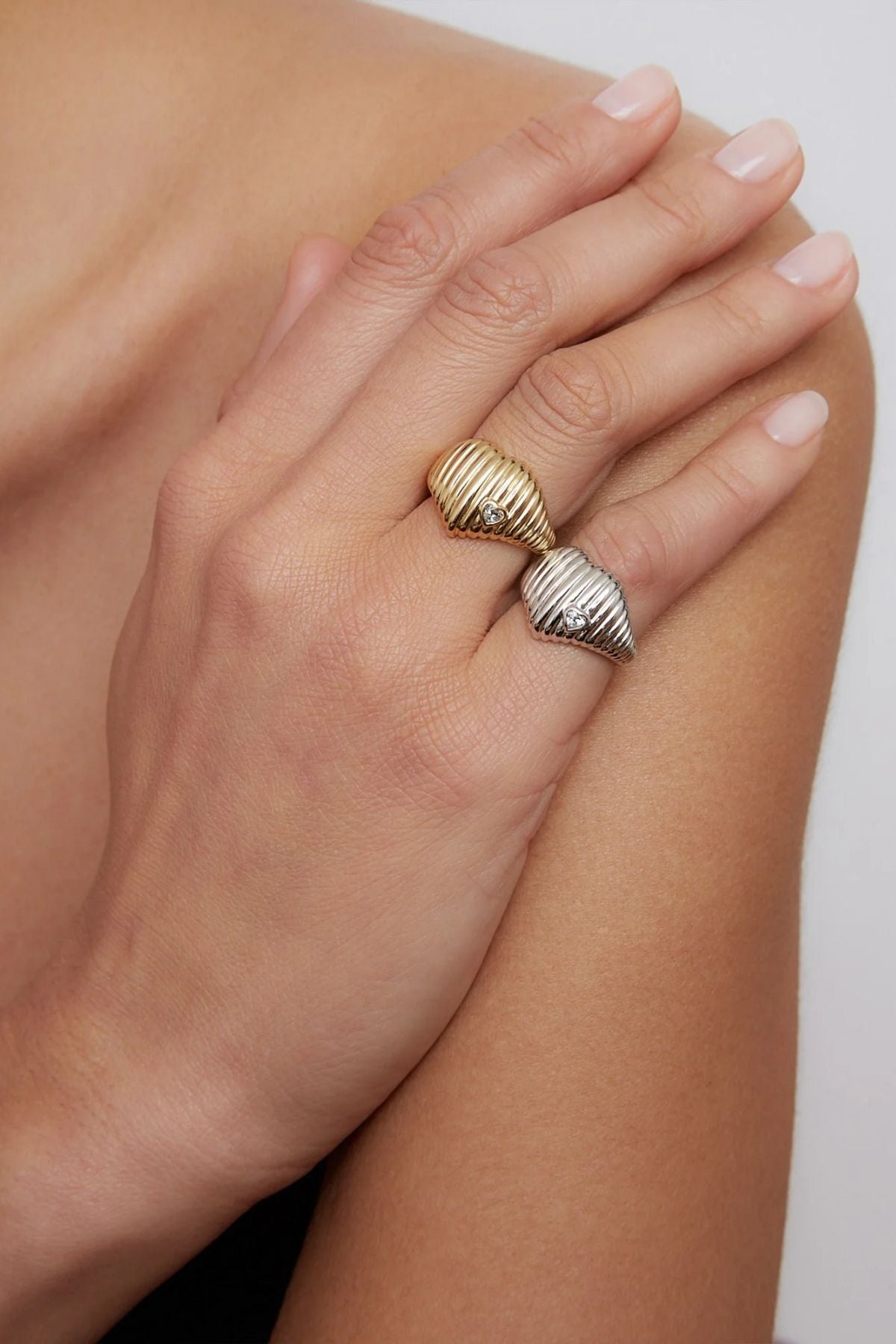 Yvonne Léon Chevaliere Berlingot Heart Diamond Ring - Yellow Gold