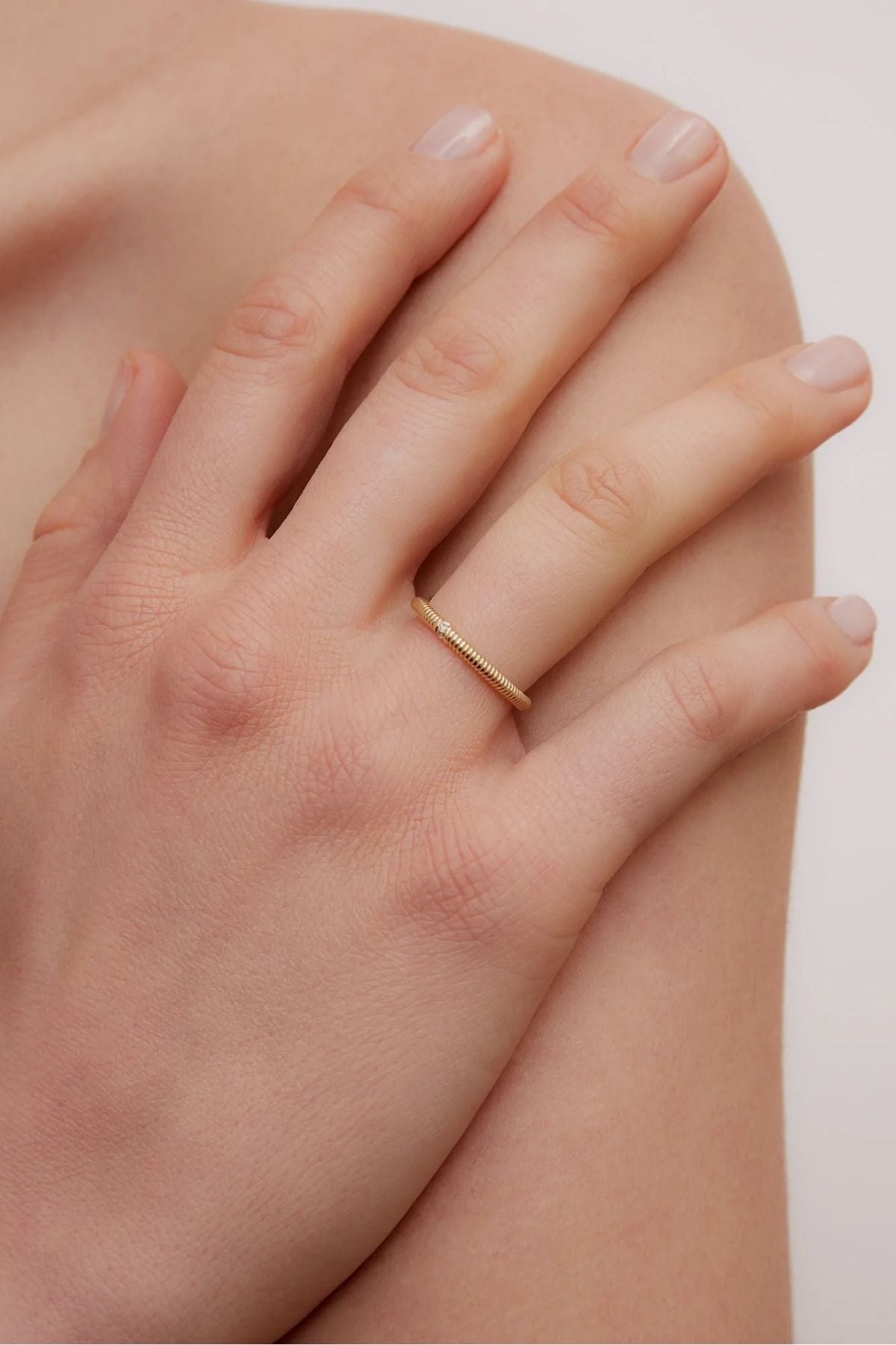 Yvonne Léon Diamond Twist Ring - Yellow Gold