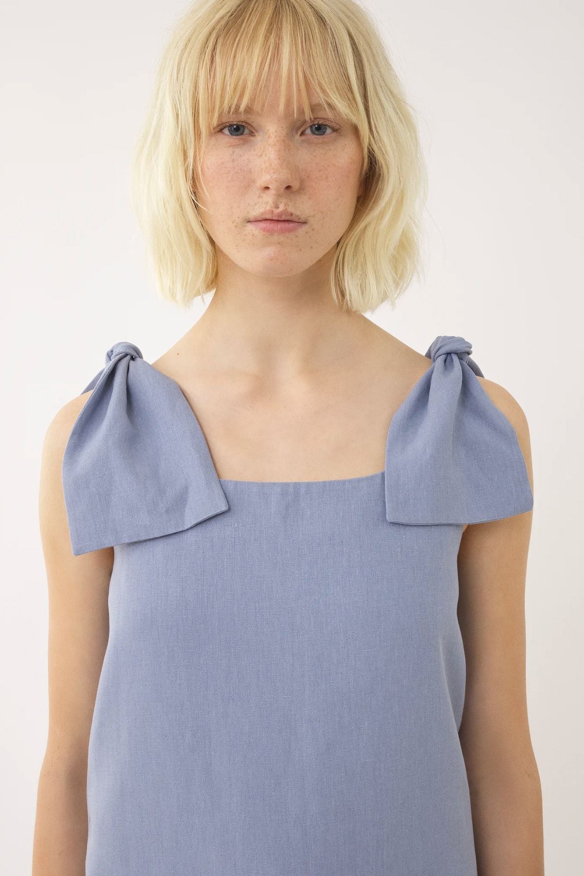 Chloé Linen Canvas Bow Shoulder Top - Pebble Blue