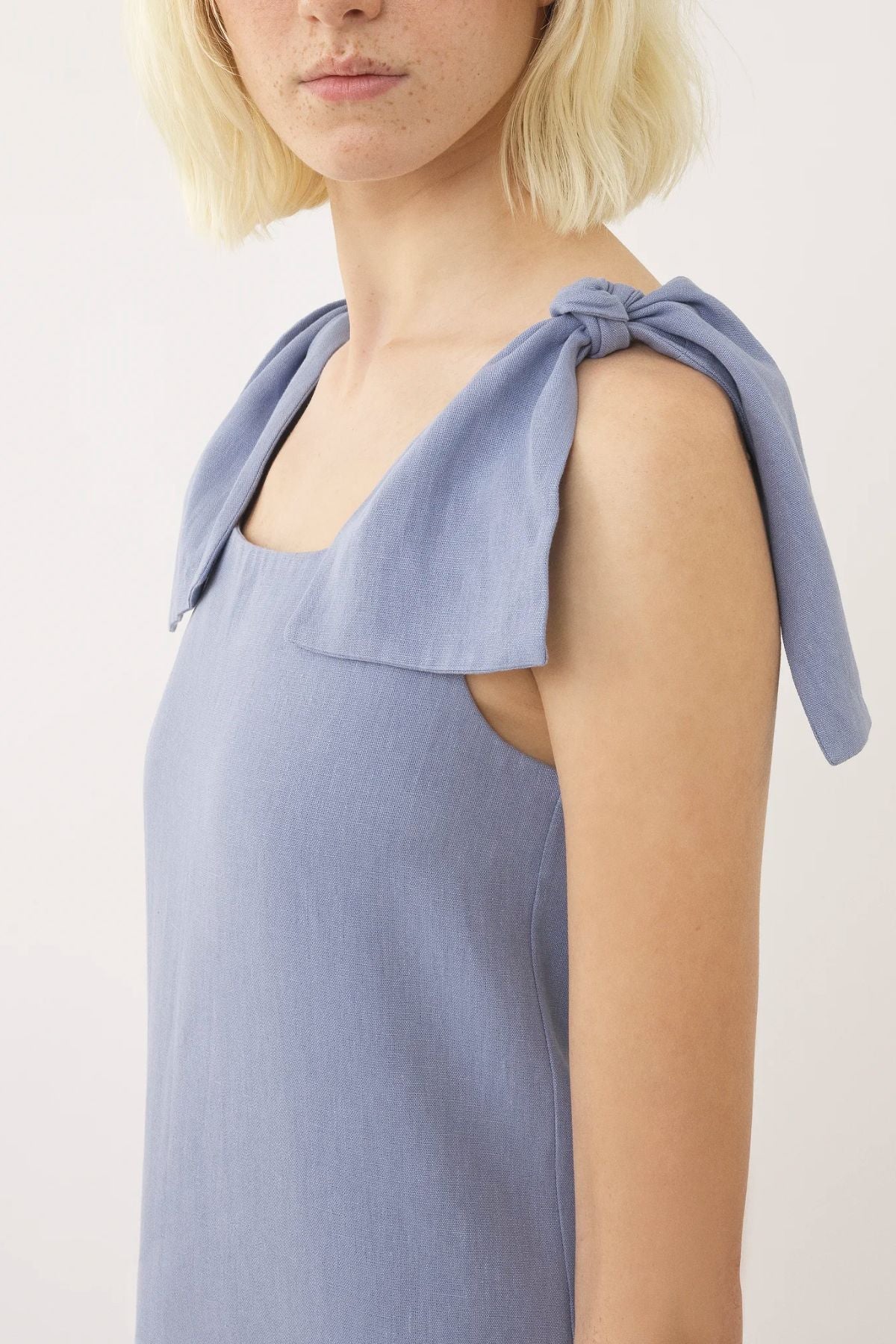 Chloé Linen Canvas Bow Shoulder Top - Pebble Blue