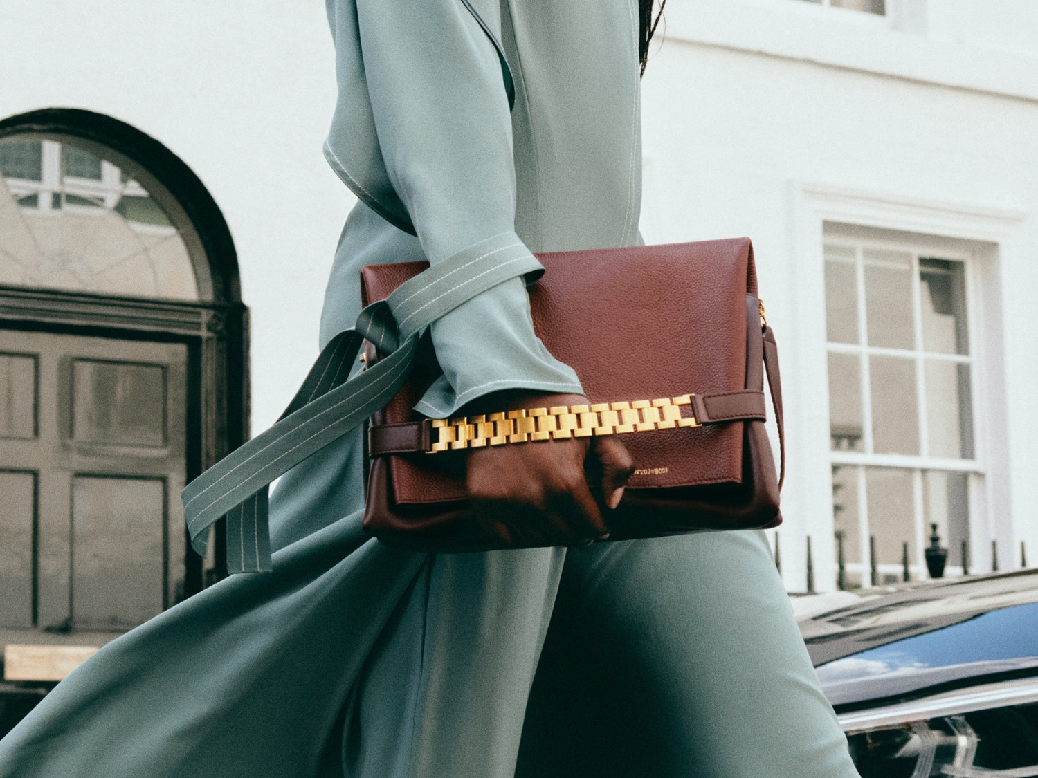 Victoria Beckham Designer Chain Bag Bordeaux