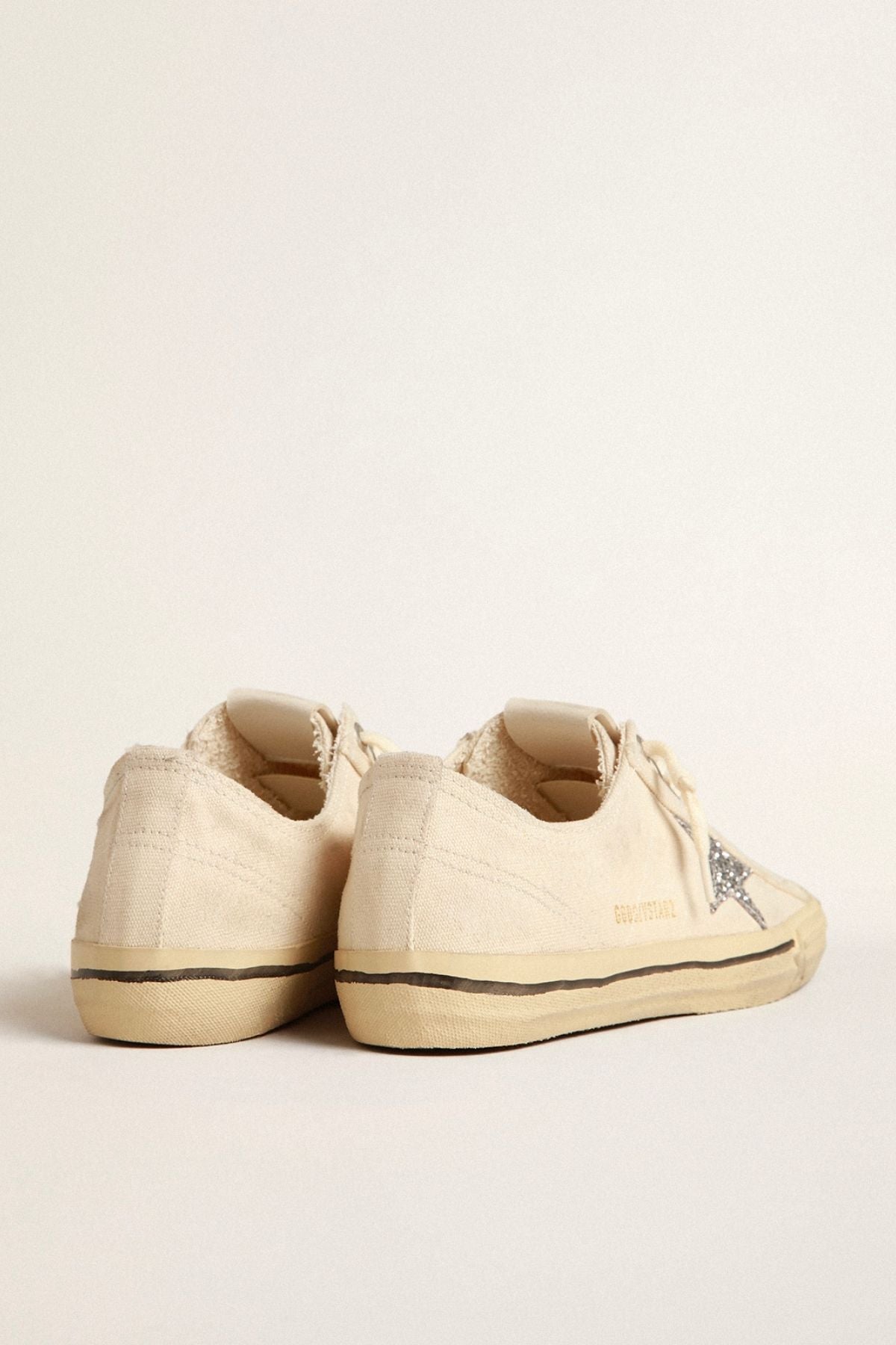 Golden Goose V Star 2 Sneaker - Beige/ Silver