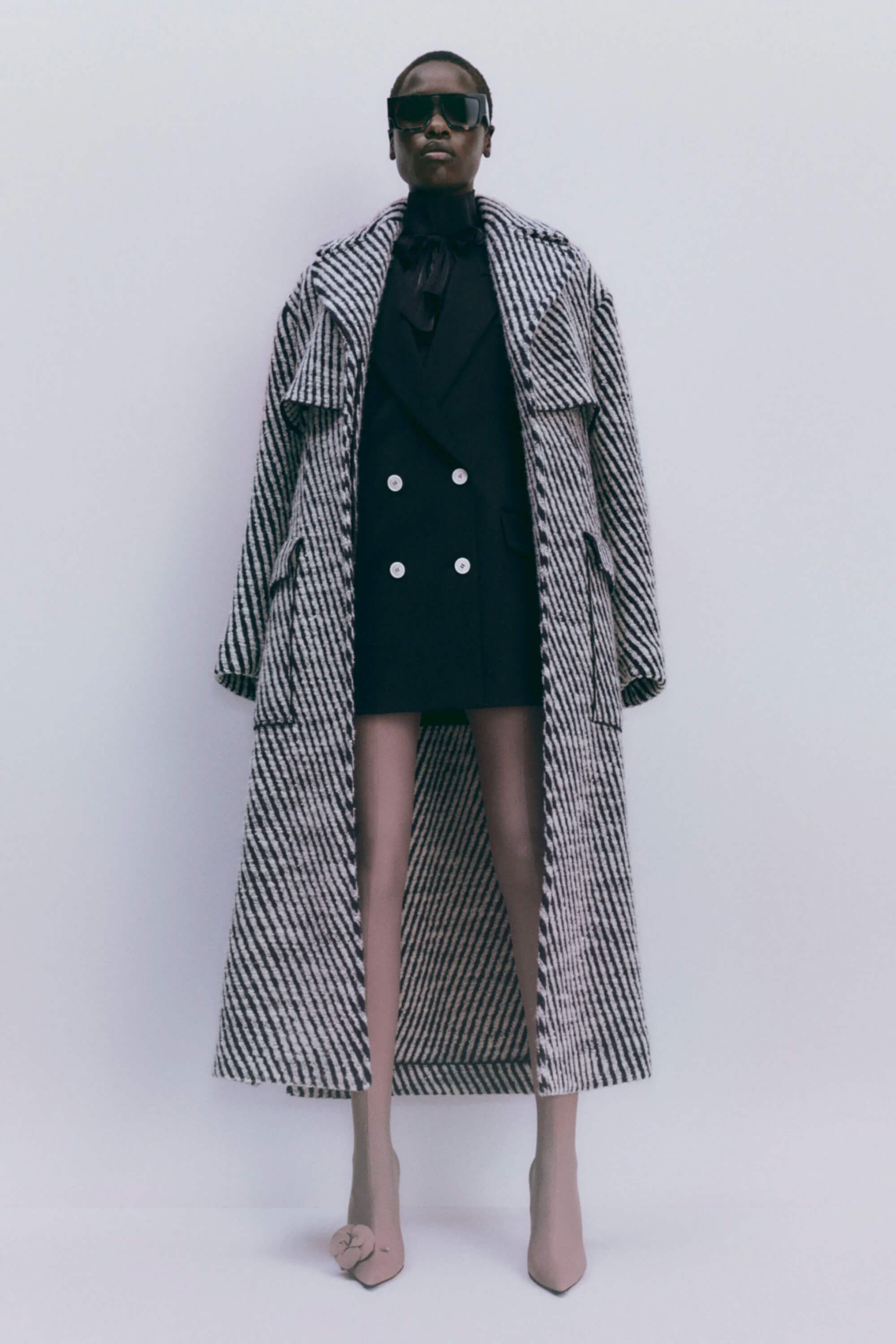 Double breasted blazer dress for women Victoria Beckham Resort 2023 collection