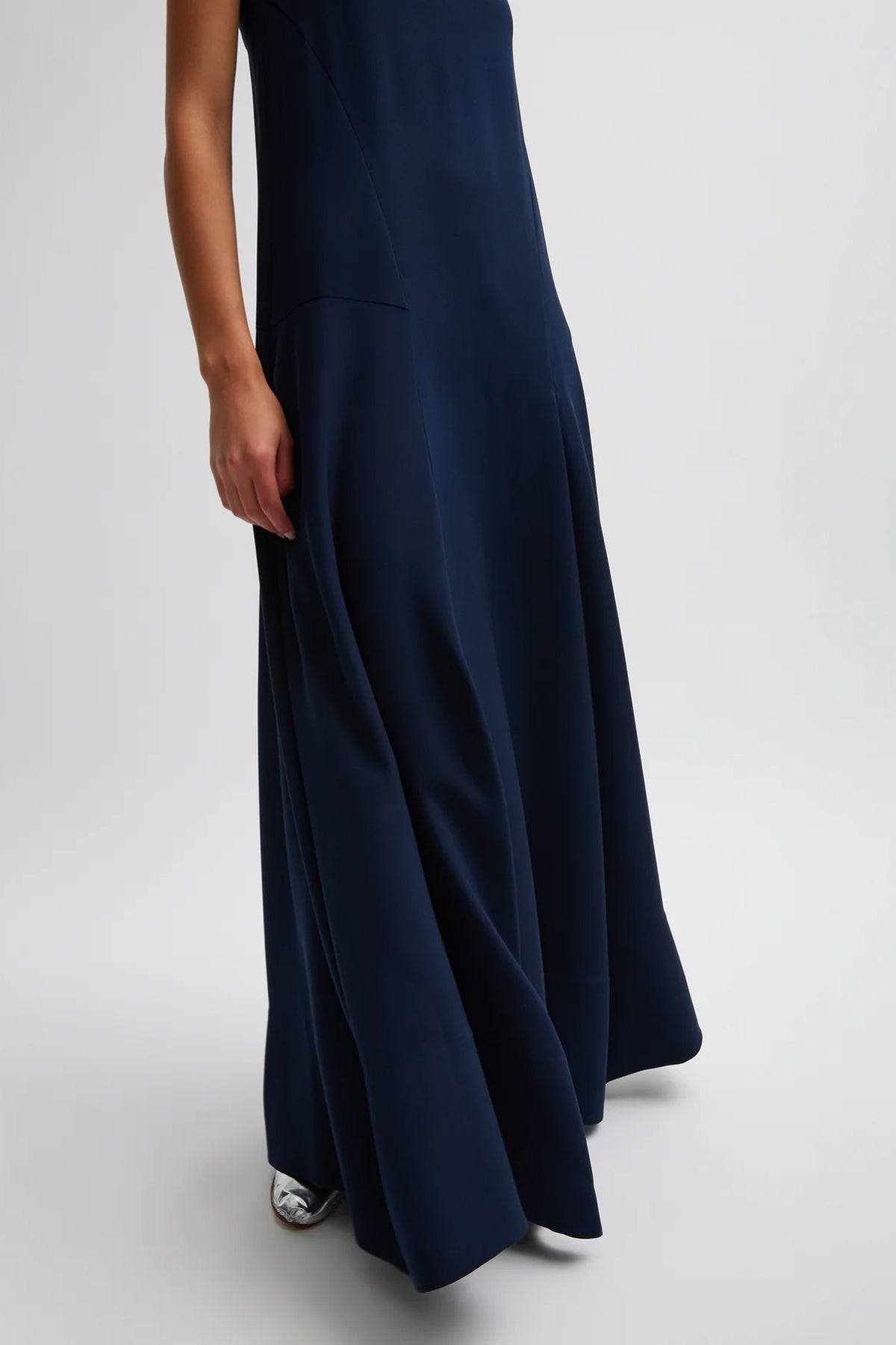 Tibi 4 Ply Silk Strapless Sculpted Dress - Dark Navy GRACE Melbourne Tibi 4 Ply Silk Strapless Sculpted Dress - Dark Navy GRACE Melbourne