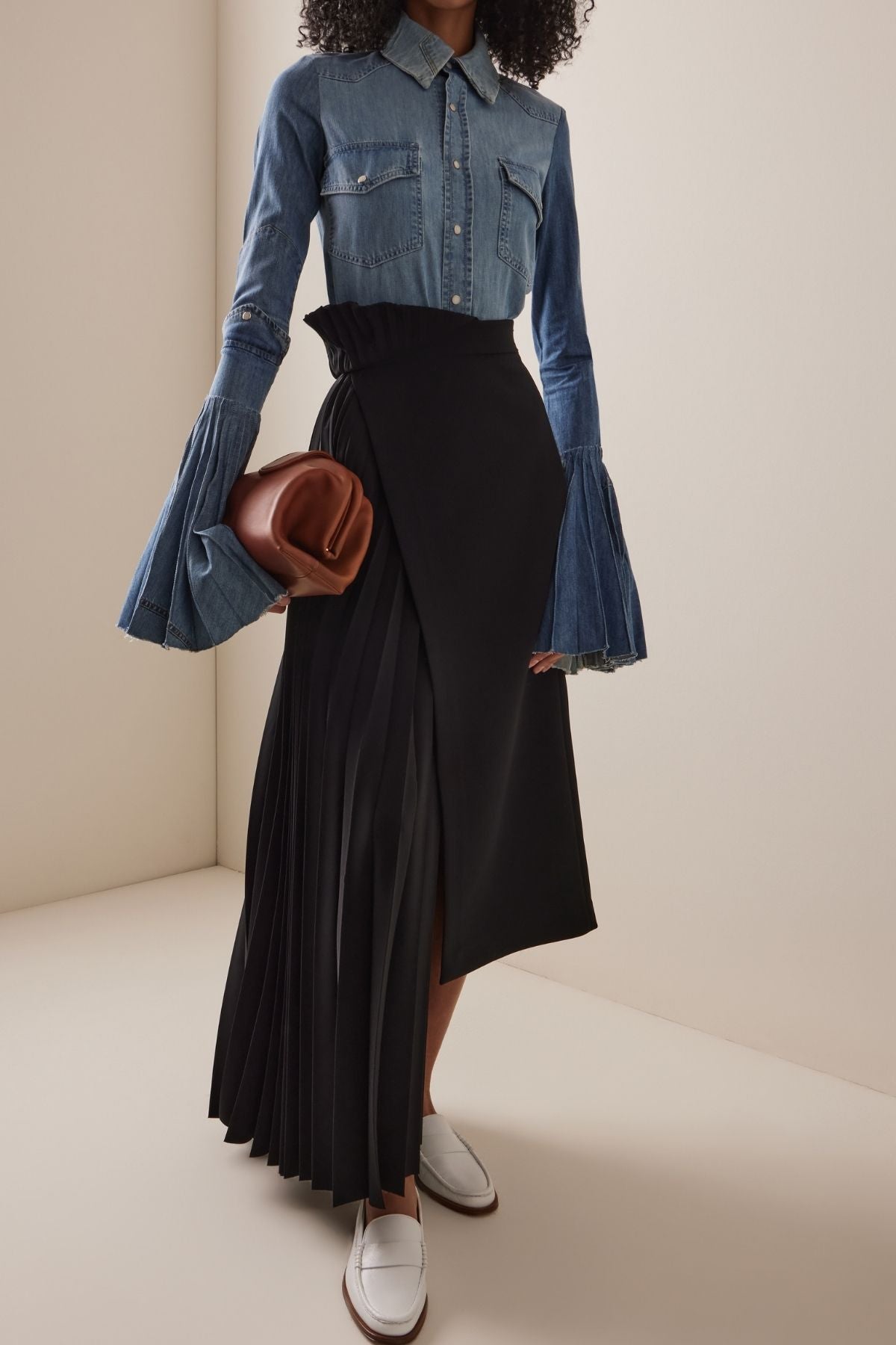 A.W.A.K.E Mode Skirt with Pleated Insert - Black