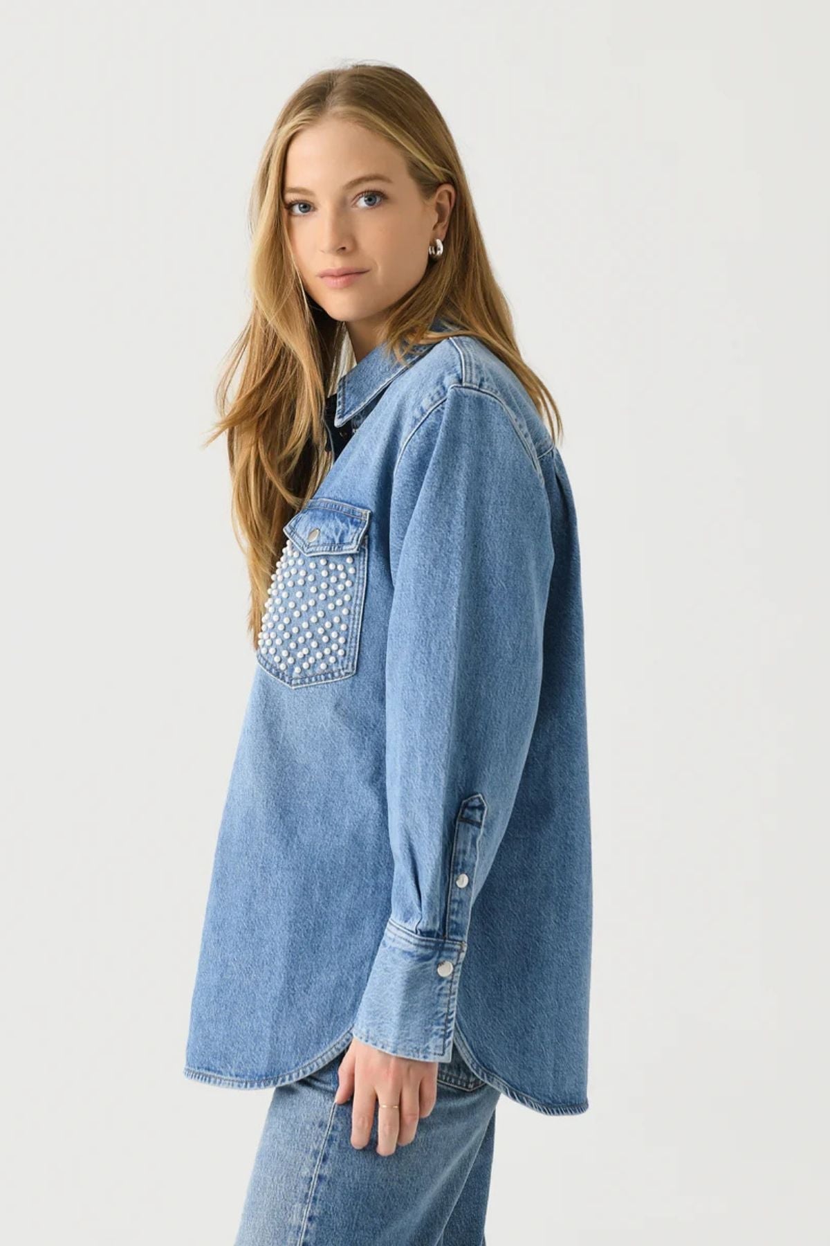 Frame Denim Atelier Oversized Denim Jacket - Daylight Pearl