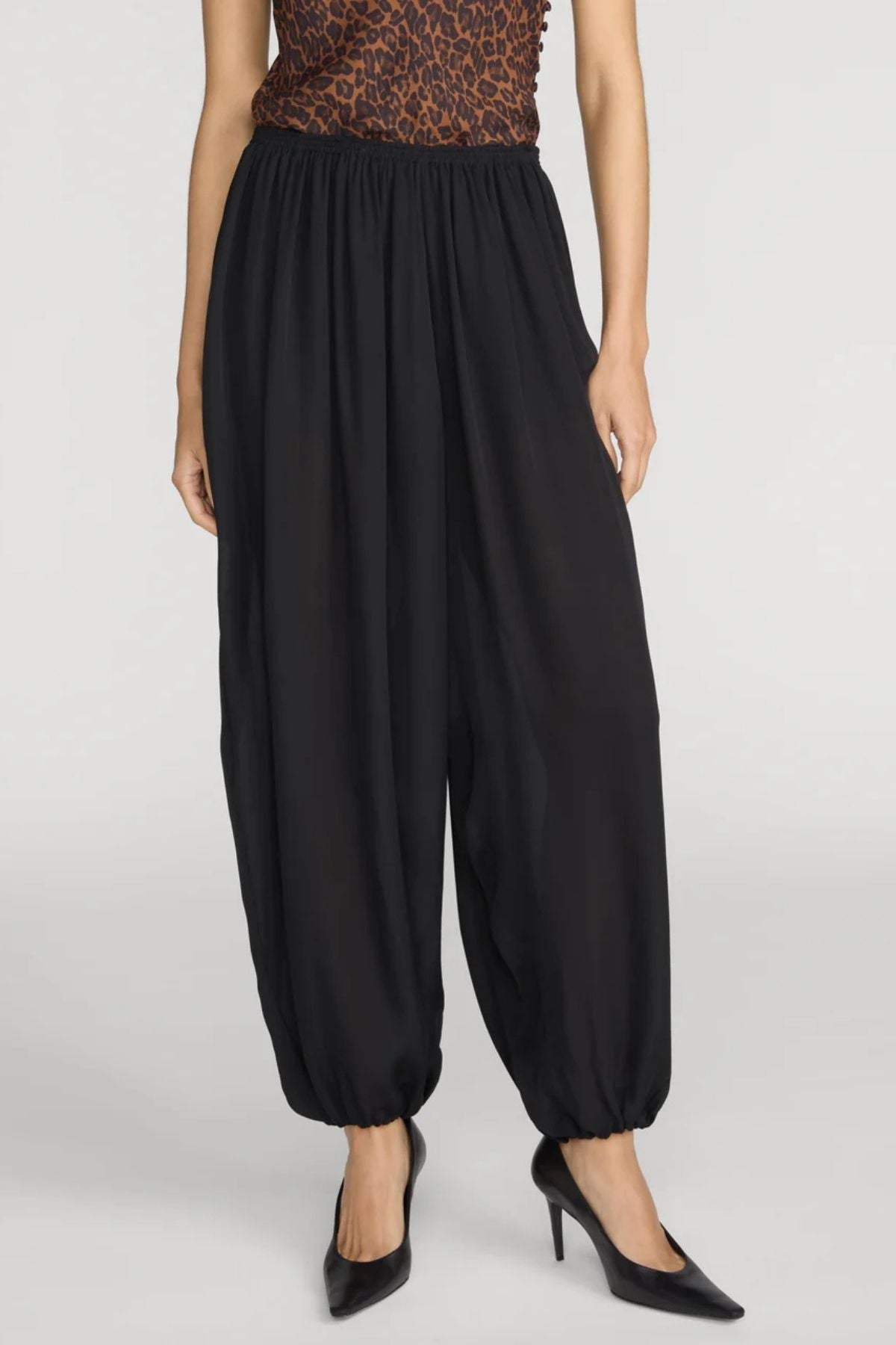 Frame Denim The Silk Balloon Pant - Black