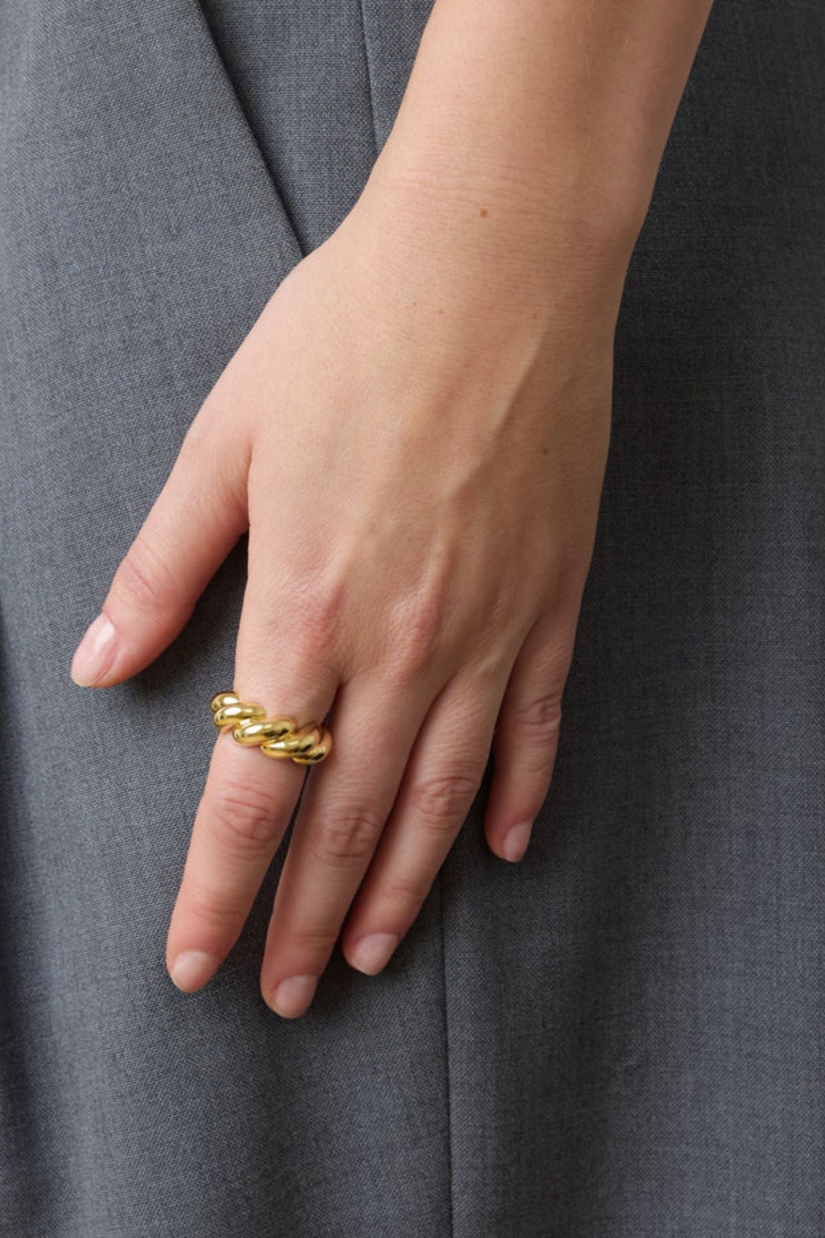 LIÉ STUDIO The Christine Ring - Gold