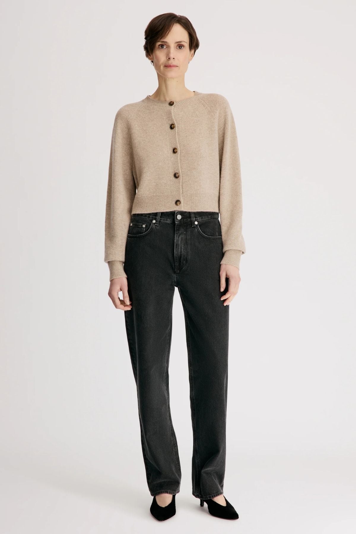 LOULOU DE SAISON Heike Cropped Cardigan - Coast Beige