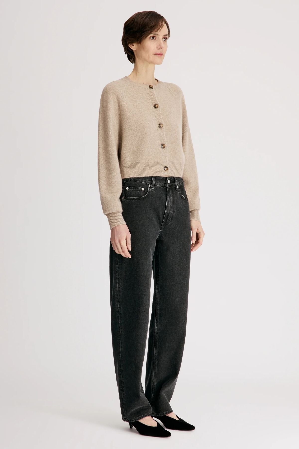 LOULOU DE SAISON Heike Cropped Cardigan - Coast Beige