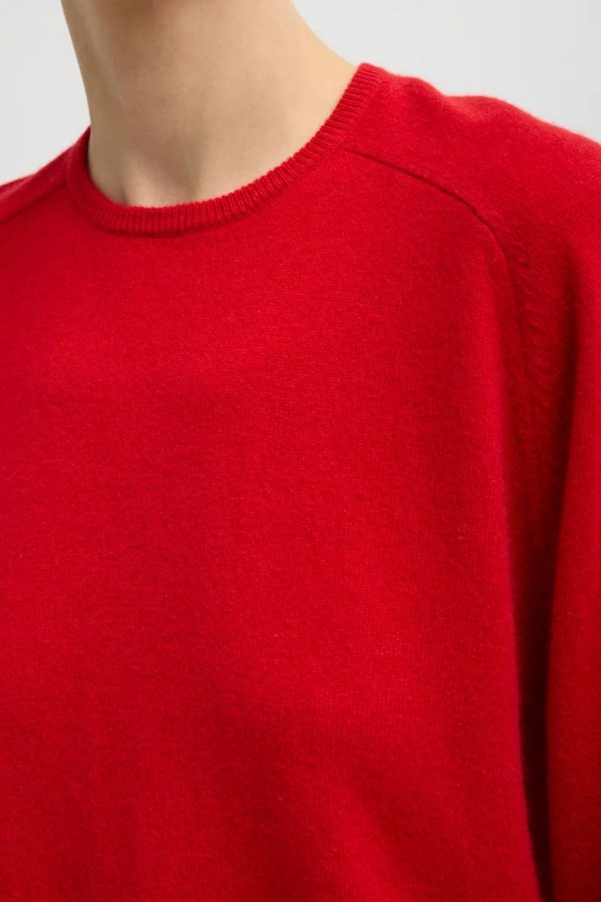 Tibi Featherweight Cashmere Crew - Red