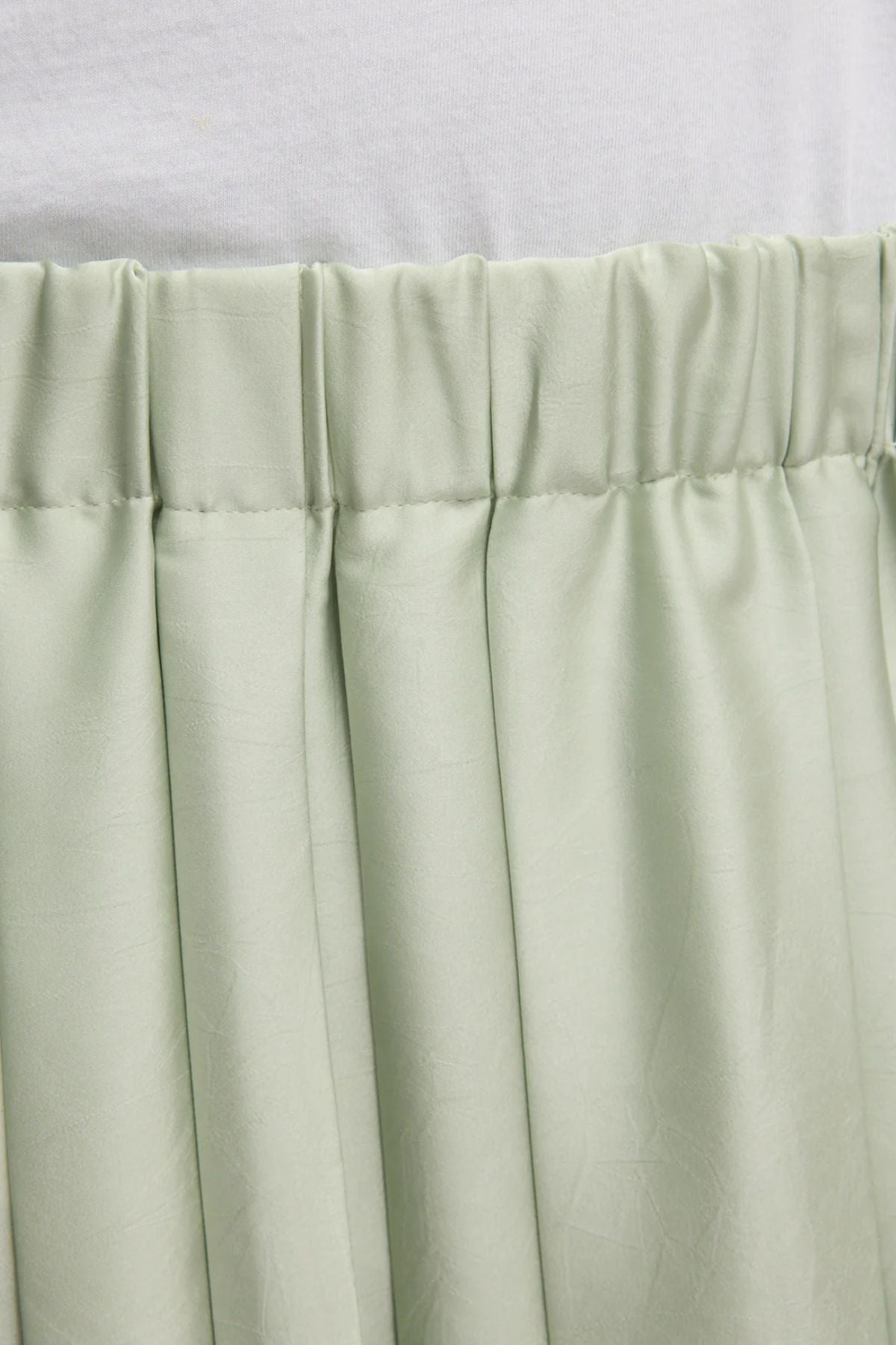 Tibi Featherweight Pleated Pull On Skirt - Sage