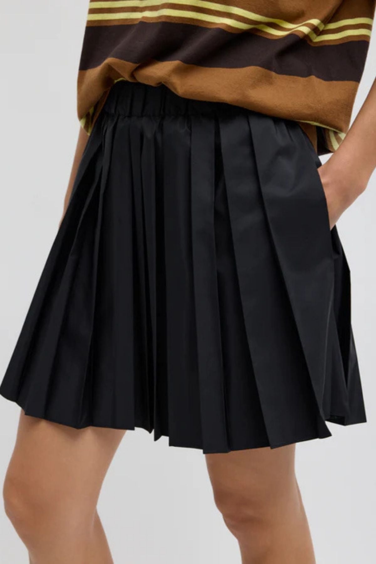 Tibi Summer Nylon Pull On Skirt - Black