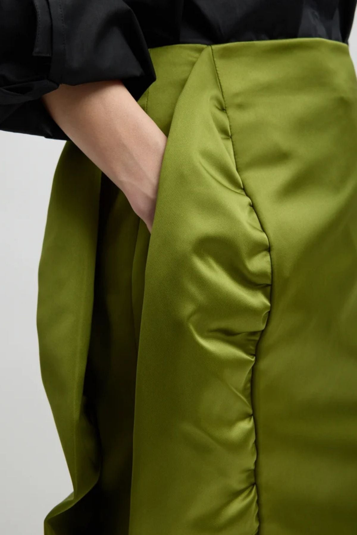 Tibi Tech Satin Ruffle Skirt - Ick Green