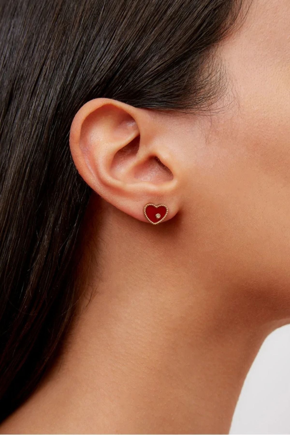 Yvonne Léon Baby Coeur Heart Earrings - Agate Rouge/ Yellow Gold
