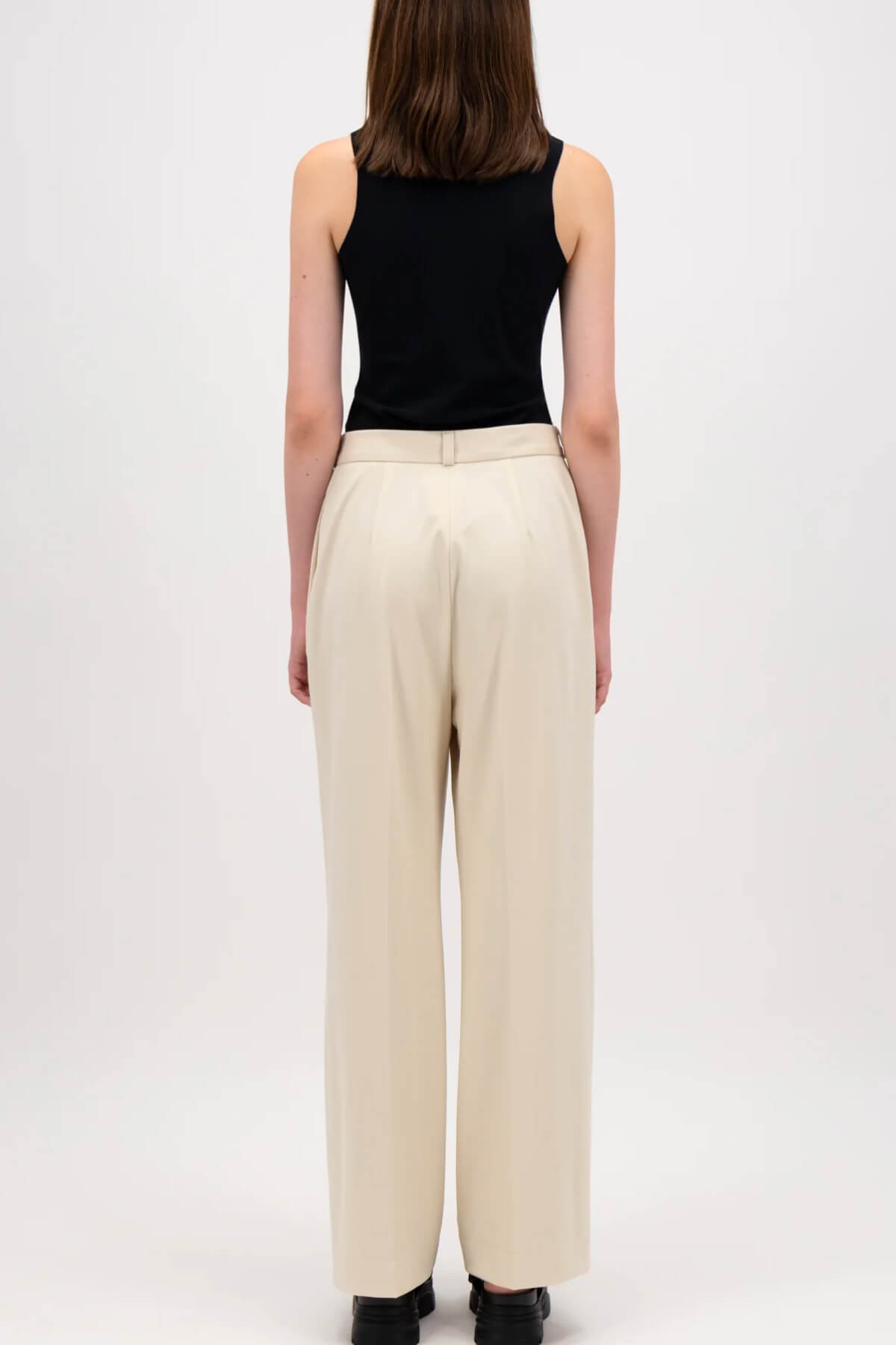 Harris Wharf Pleated Wide Leg Pant - Ivory