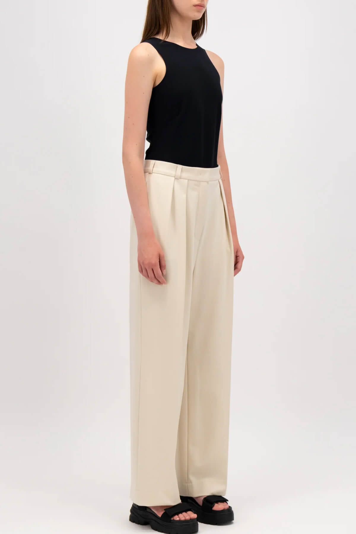 Harris Wharf Pleated Wide Leg Pant - Ivory