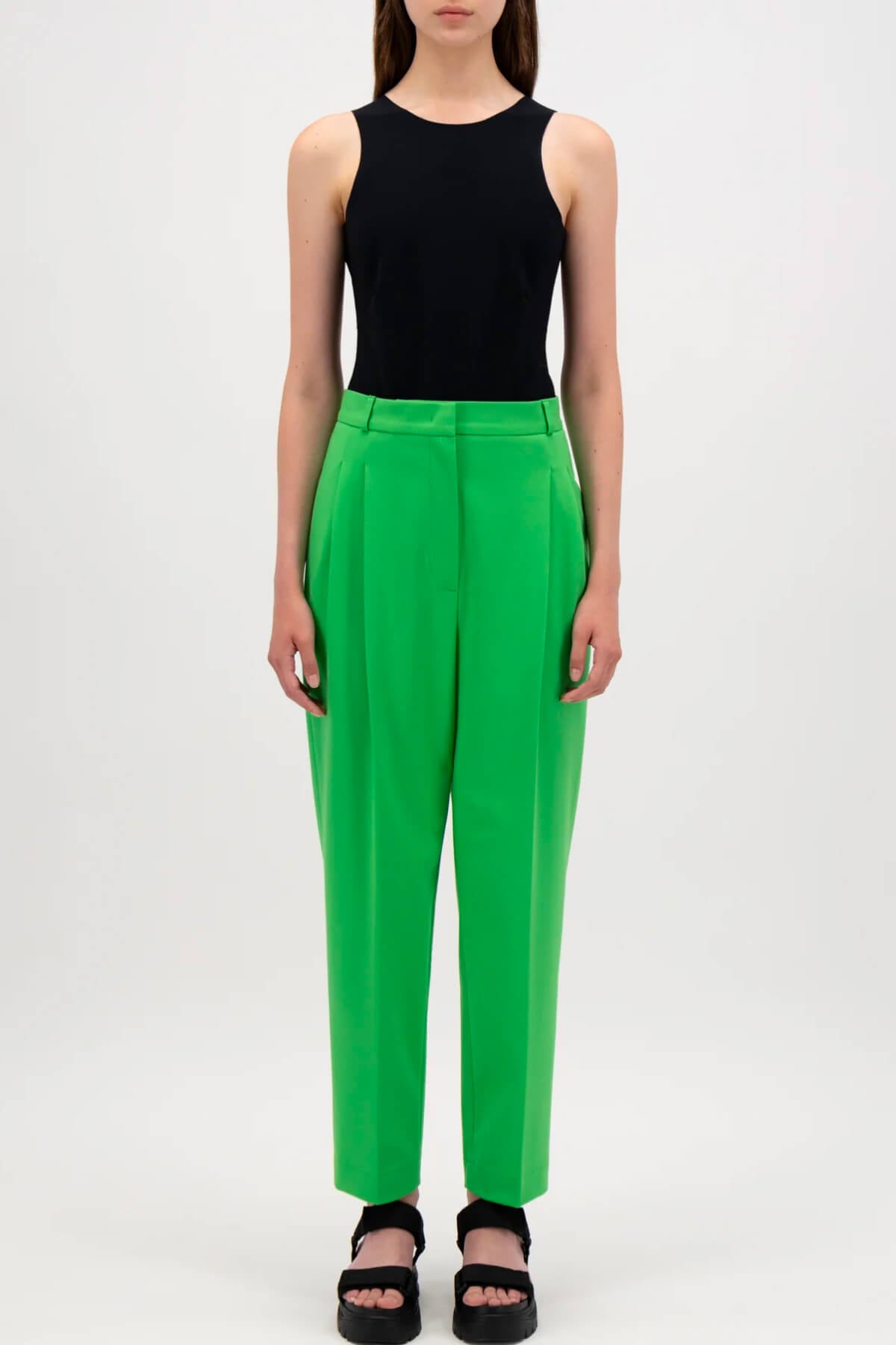 Harris Wharf Tapered Pant - Apple Green